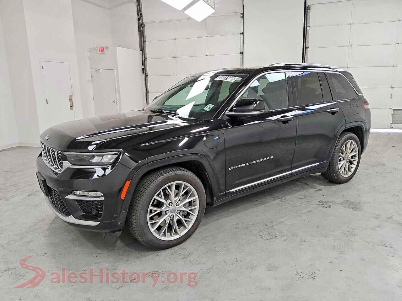 2022 JEEP GRAND CHER — VIN 1C4RJYE61N8760088