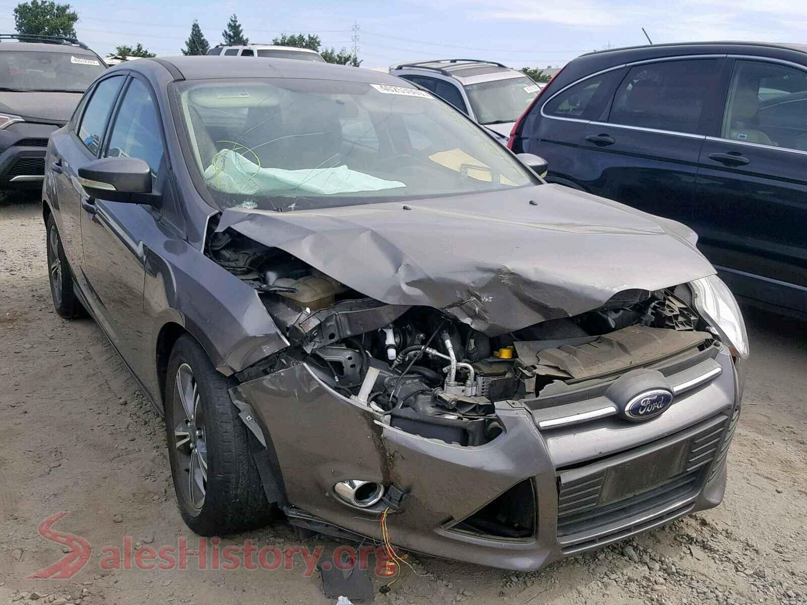 2014 FORD FOCUS SE — VIN 1FADP3F21EL350692