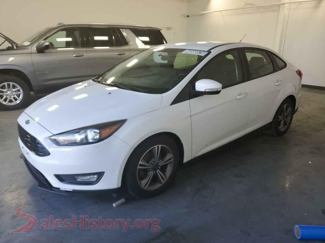 2018 FORD FOCUS — VIN 1FADP3FE4JL219194