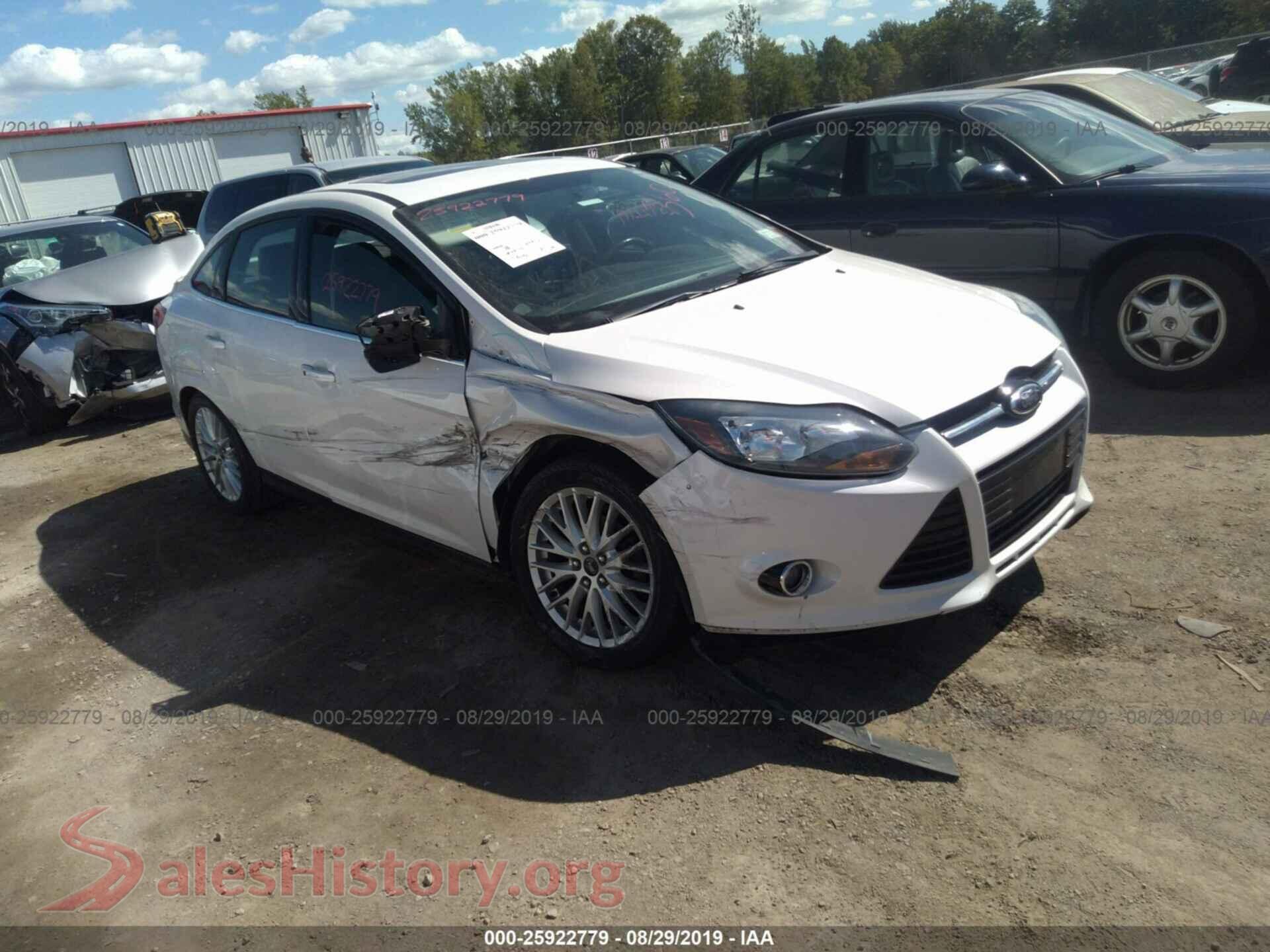 2014 FORD FOCUS — VIN 1FADP3J20EL217185