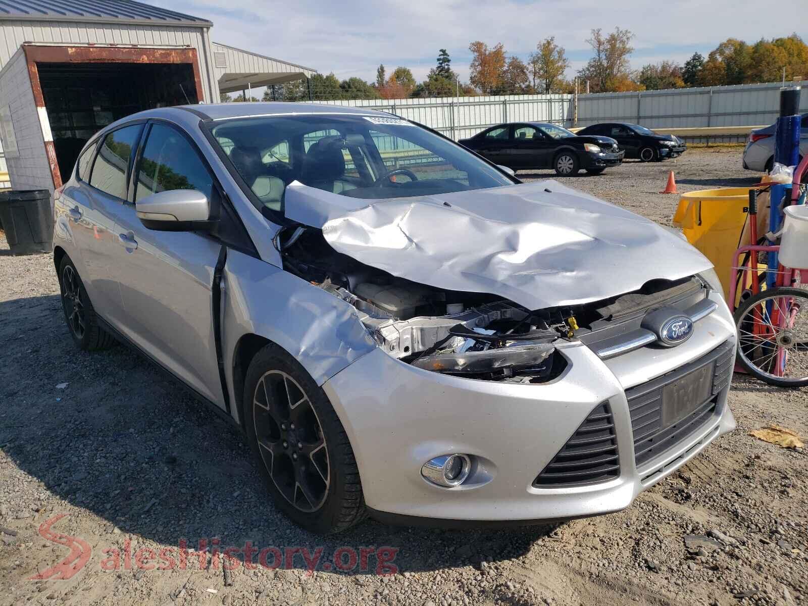 2014 FORD FOCUS — VIN 1FADP3K26EL153524