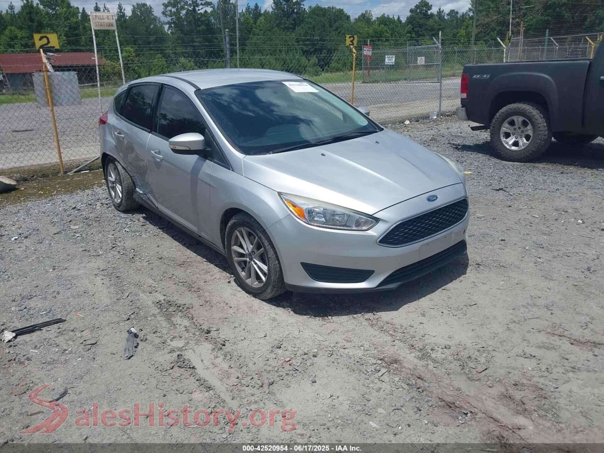 2017 FORD FOCUS — VIN 1FADP3K27HL346351