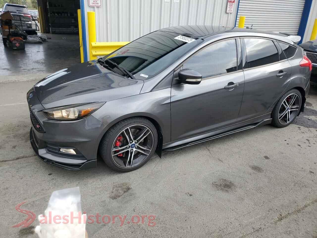2018 FORD FOCUS — VIN 1FADP3L96JL287603