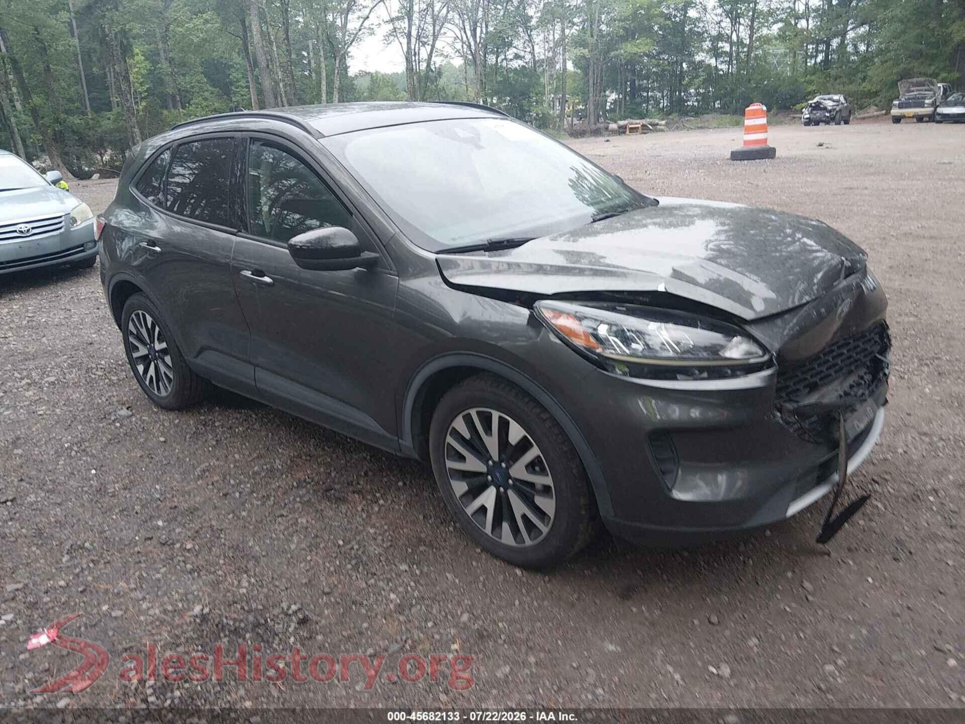 2020 FORD ESCAPE — VIN 1FMCU0BZ1LUB96522