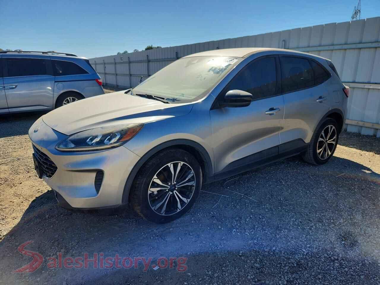 2021 FORD ESCAPE — VIN 1FMCU0BZ6MUA10300