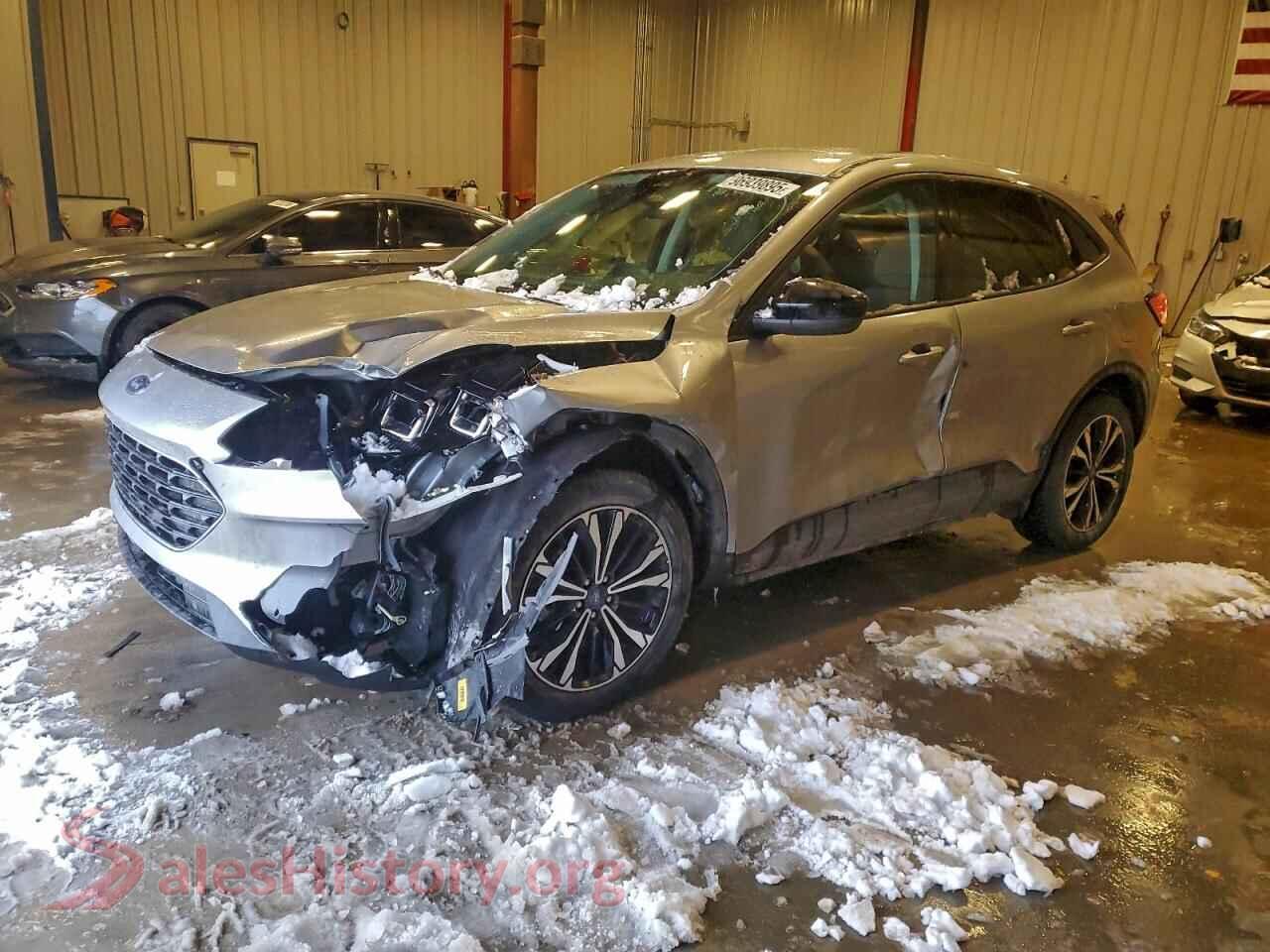 2022 FORD ESCAPE — VIN 1FMCU0BZ6NUA20455