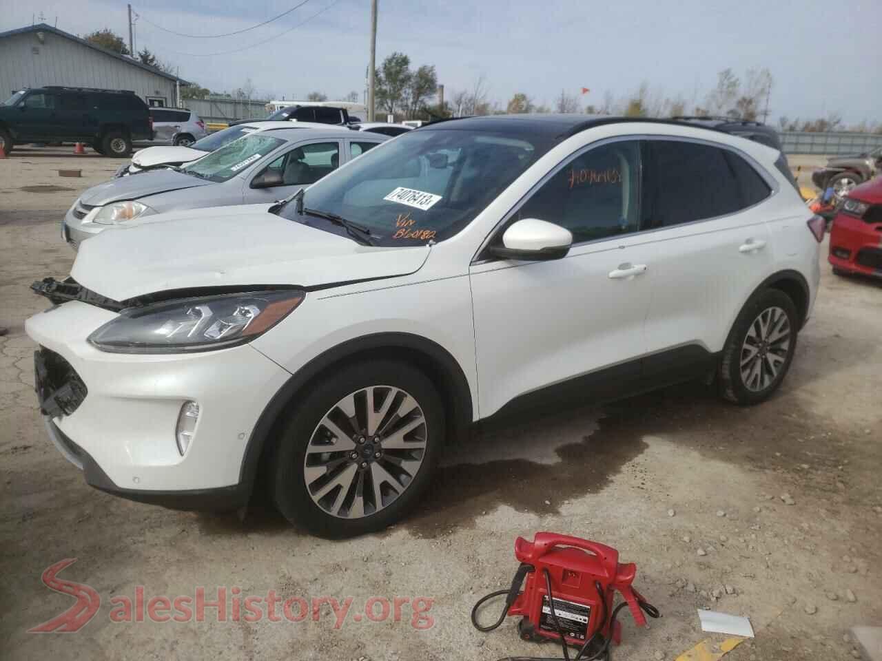 2020 FORD ESCAPE — VIN 1FMCU0DZ3LUB60182