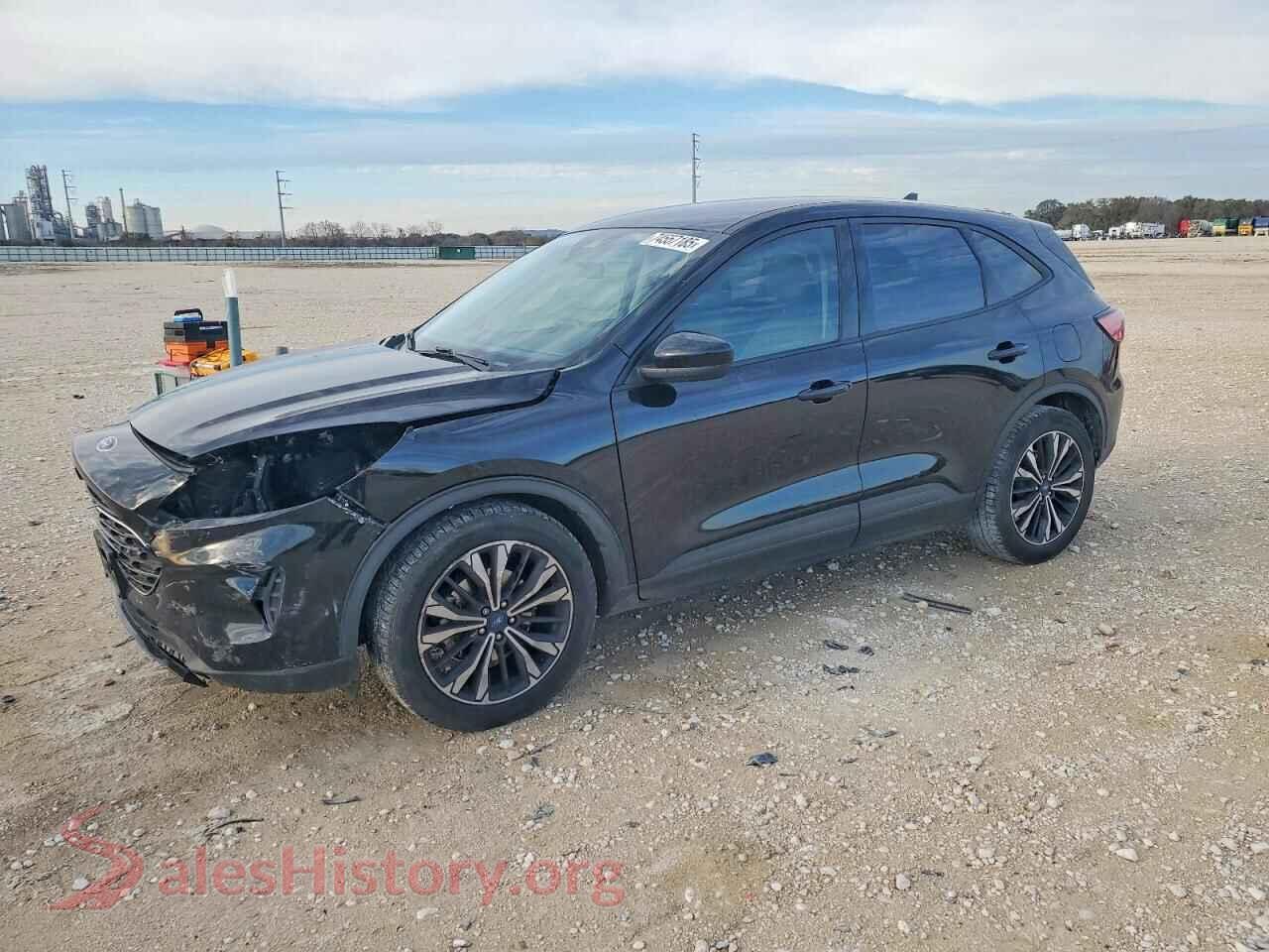 2022 FORD ESCAPE — VIN 1FMCU0G61NUB87904