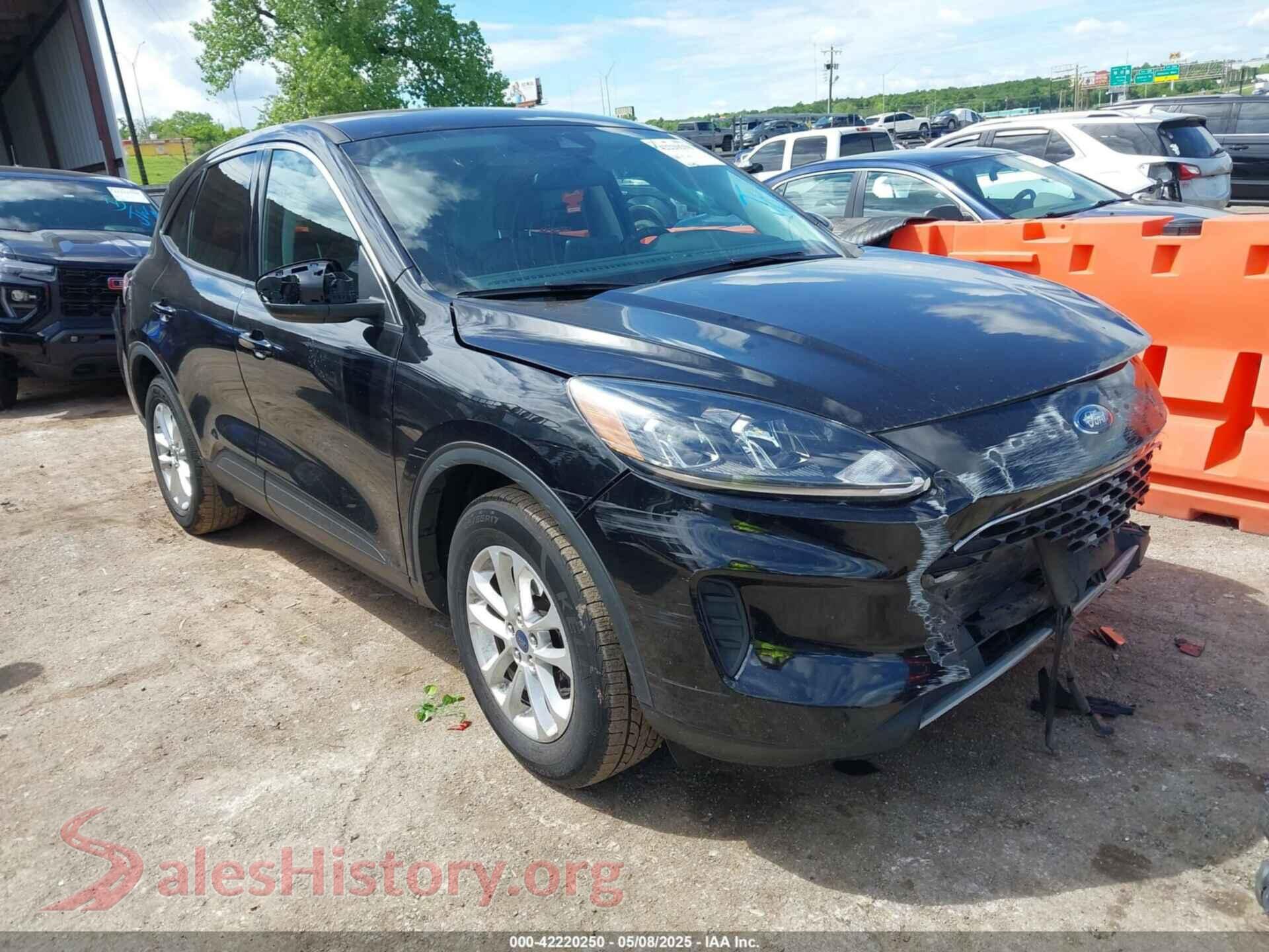 2021 FORD ESCAPE — VIN 1FMCU0G66MUA25541