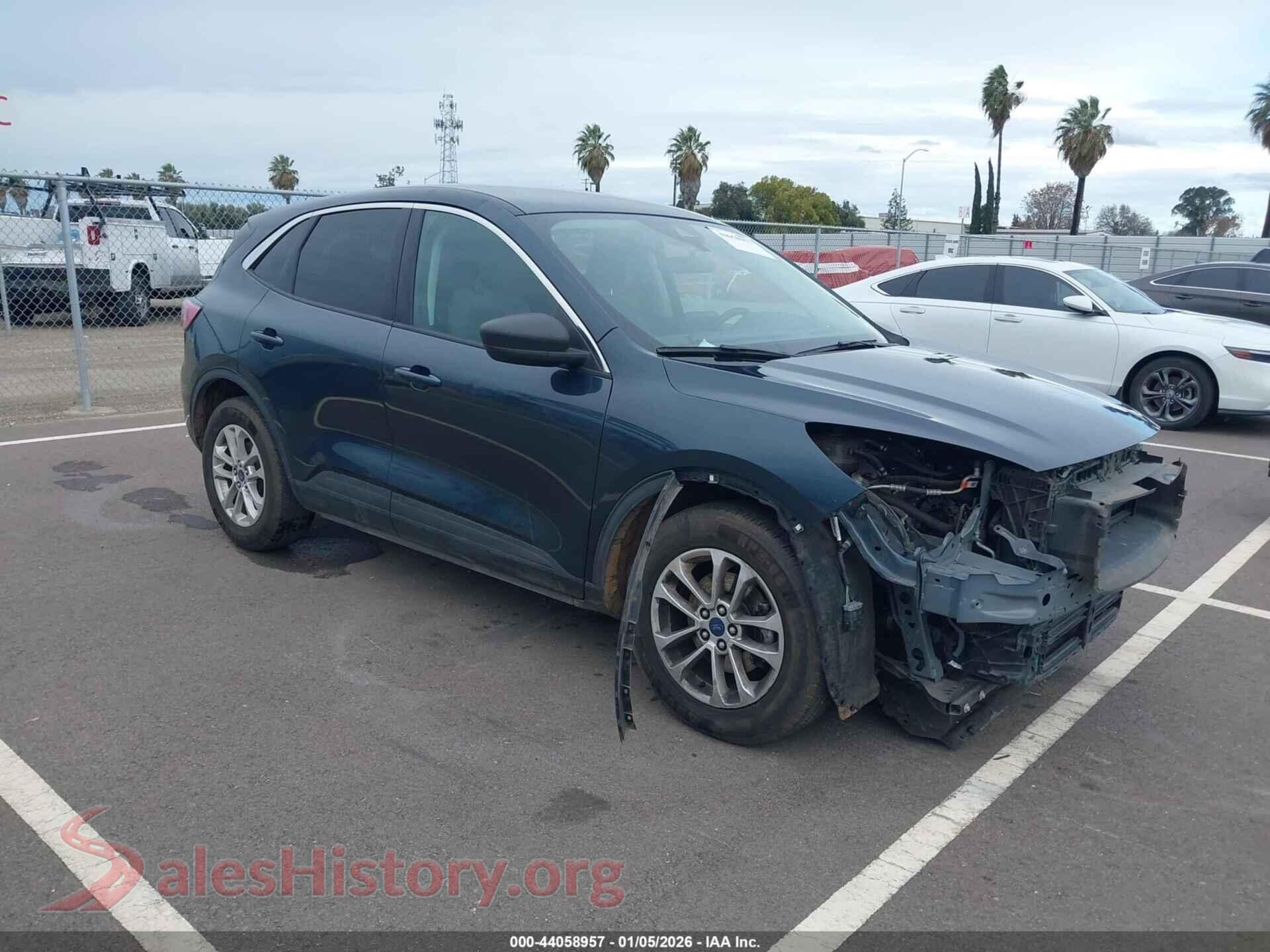 2022 FORD ESCAPE — VIN 1FMCU0G66NUB51223