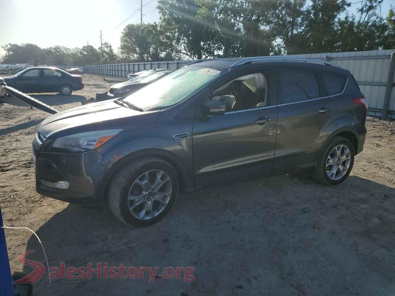 2015 FORD ESCAPE — VIN 1FMCU0J90FUB92354
