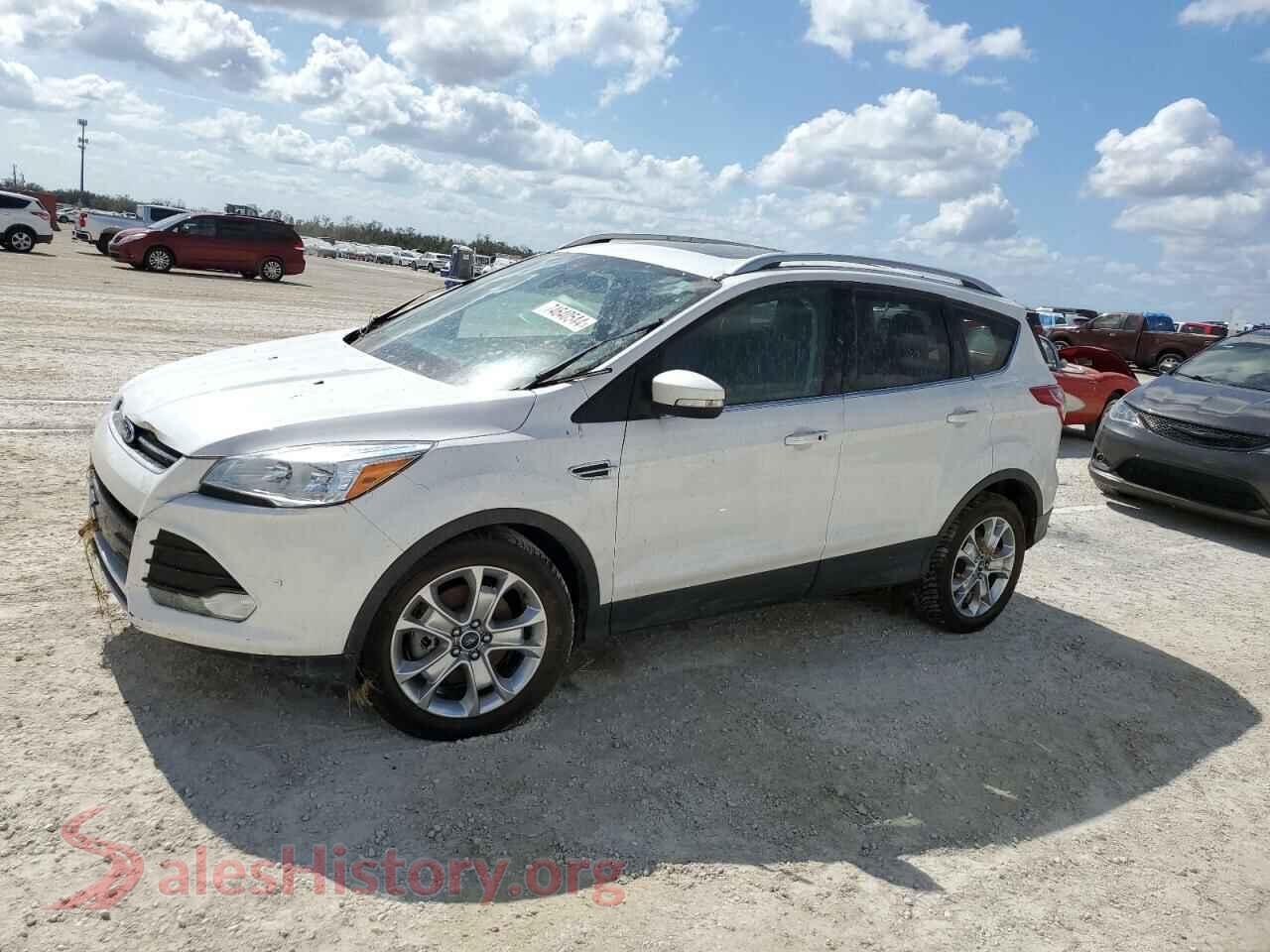 2015 FORD ESCAPE — VIN 1FMCU0J93FUA94564