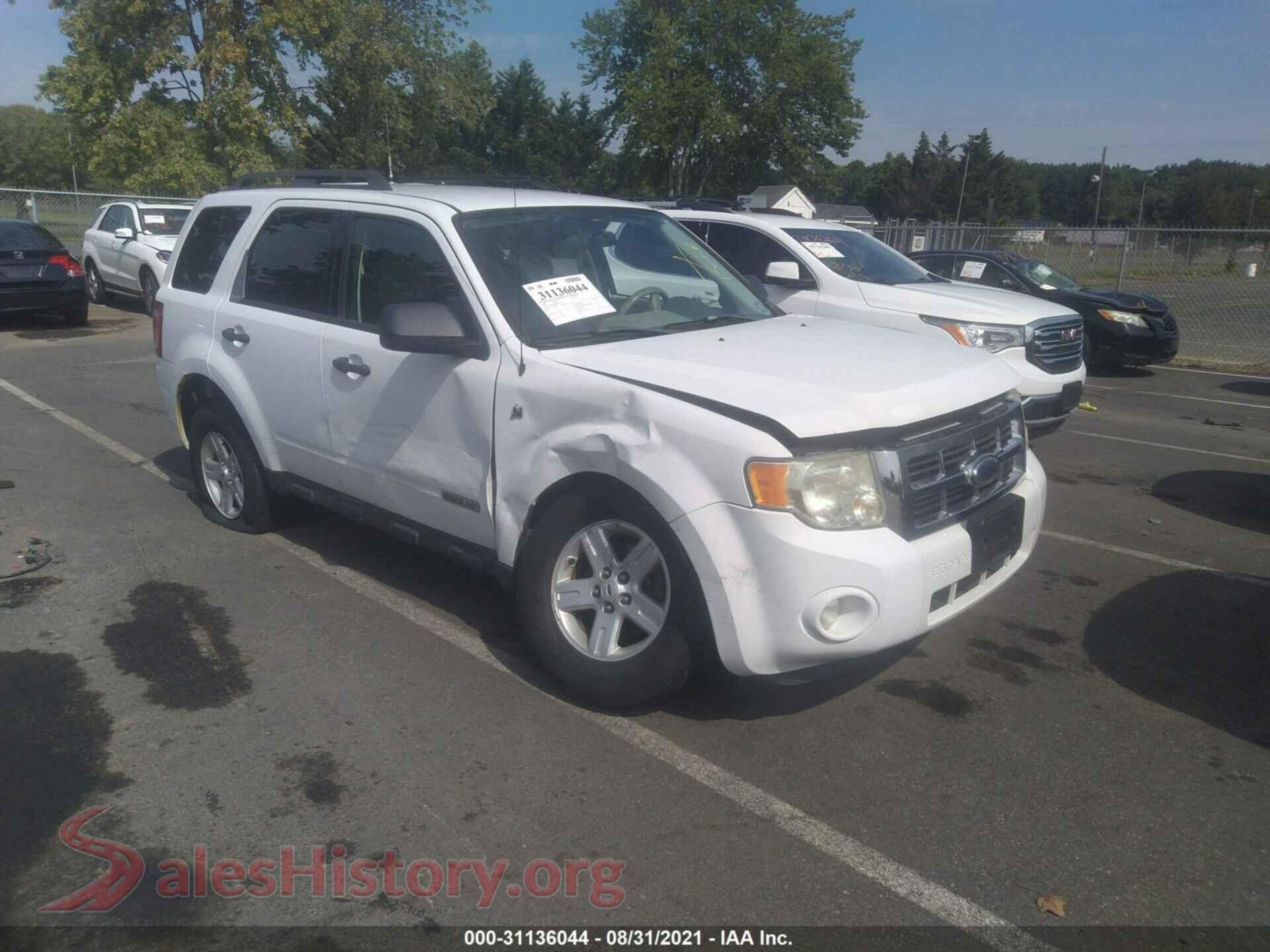 2008 FORD ESCAPE — VIN 1FMCU49HX8KE45701
