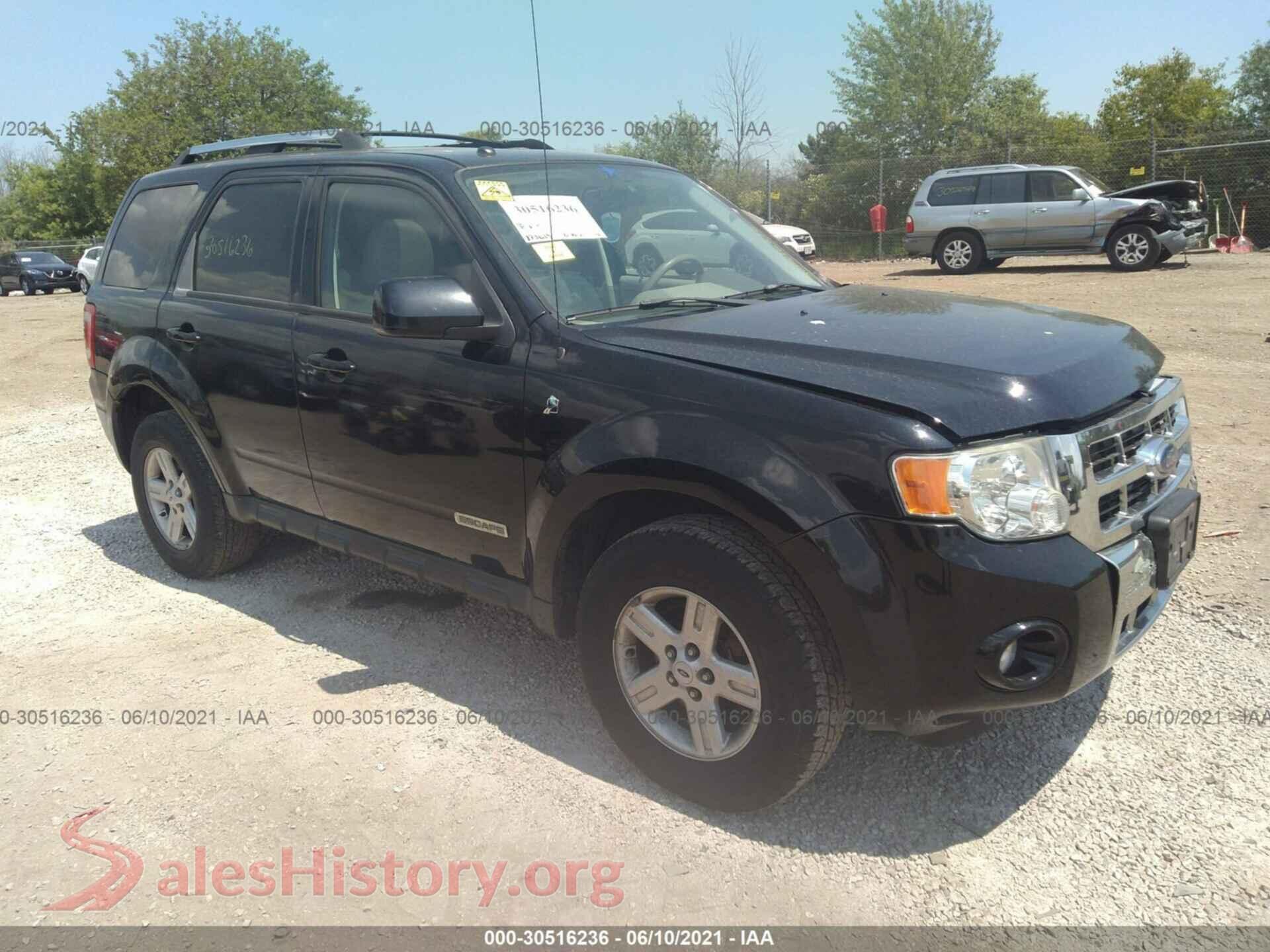 2008 FORD ESCAPE — VIN 1FMCU49HX8KE73952