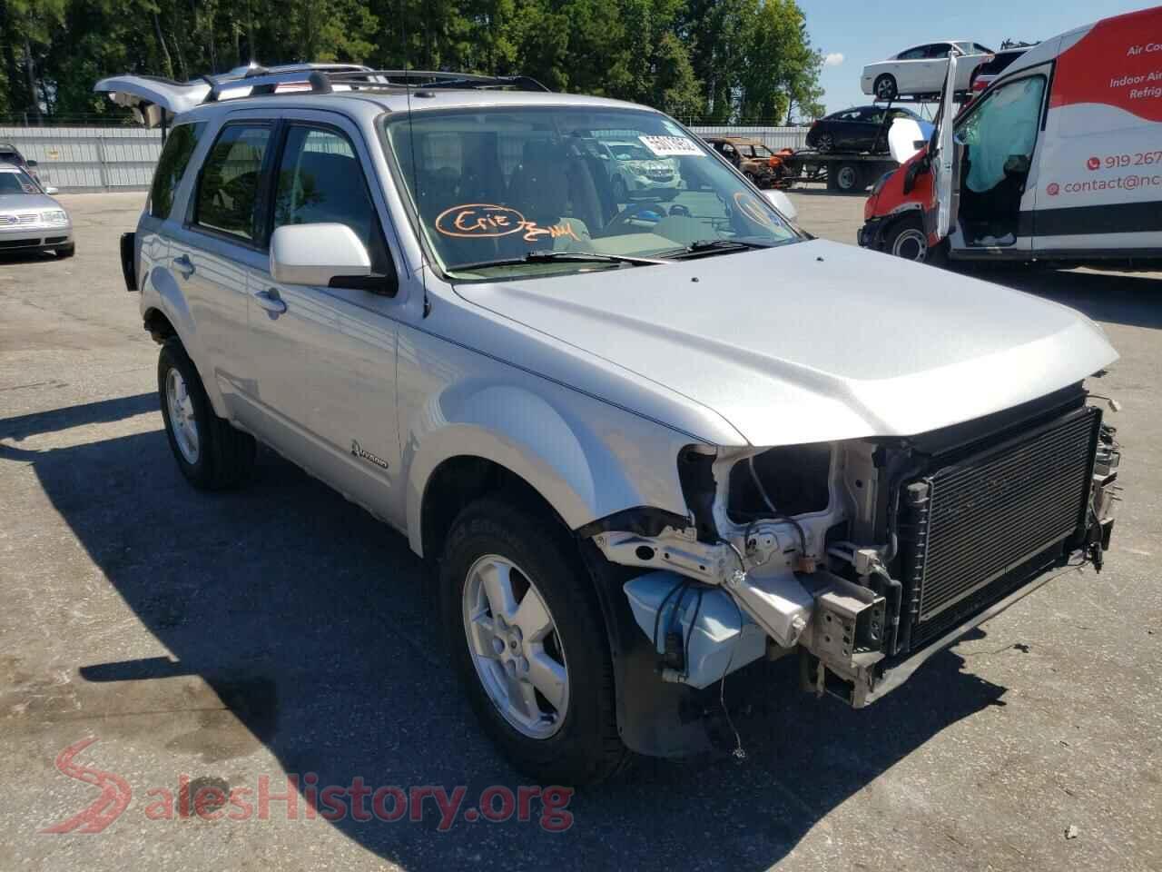 2011 FORD ESCAPE — VIN 1FMCU4K36BKC21718