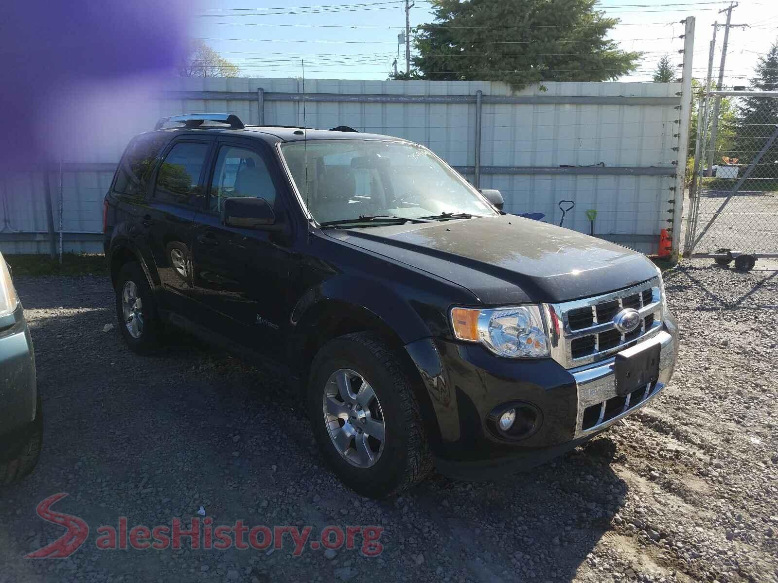 2011 FORD ESCAPE — VIN 1FMCU5K32BKC01472