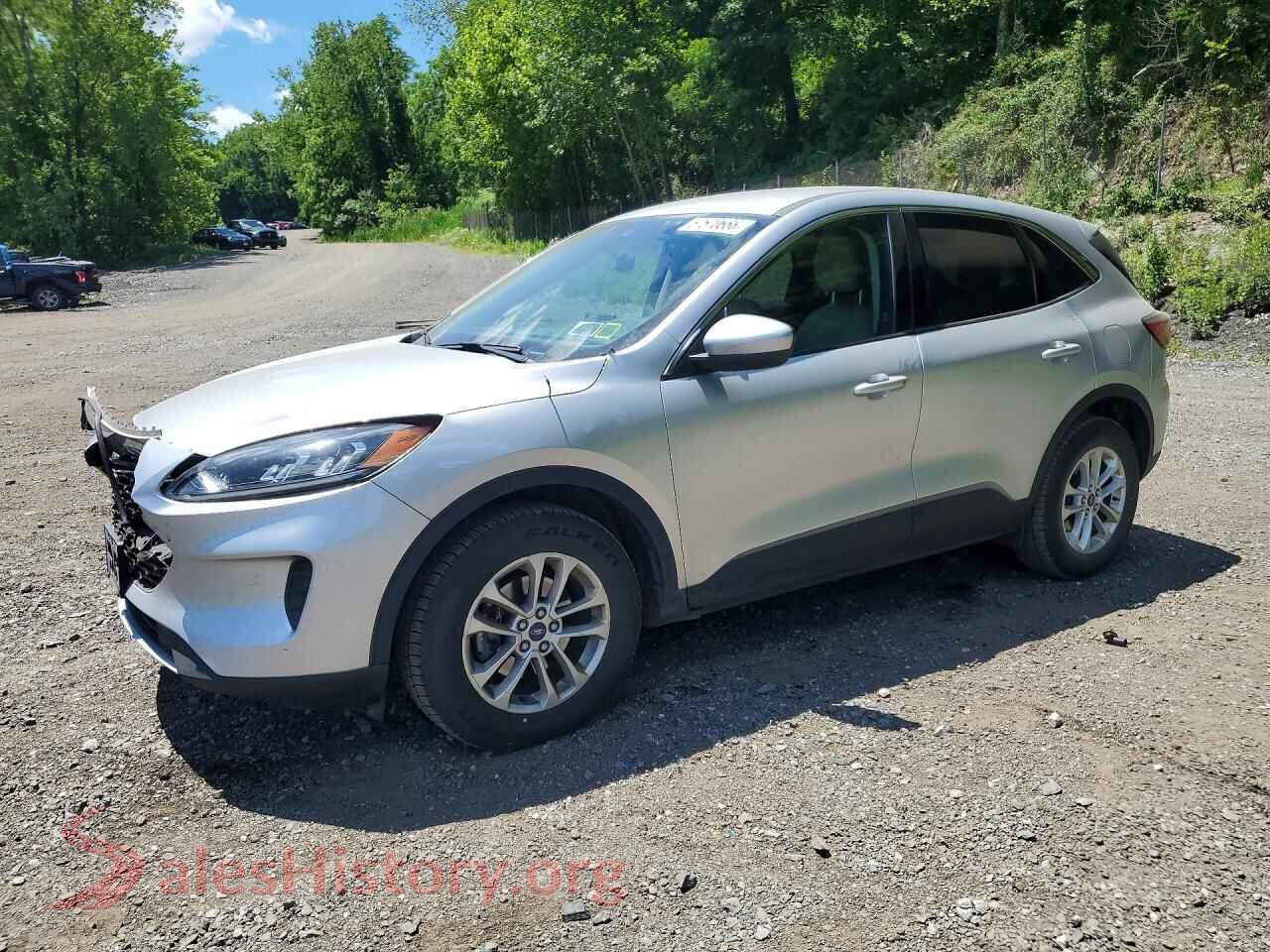 2020 FORD ESCAPE — VIN 1FMCU9G66LUC44843