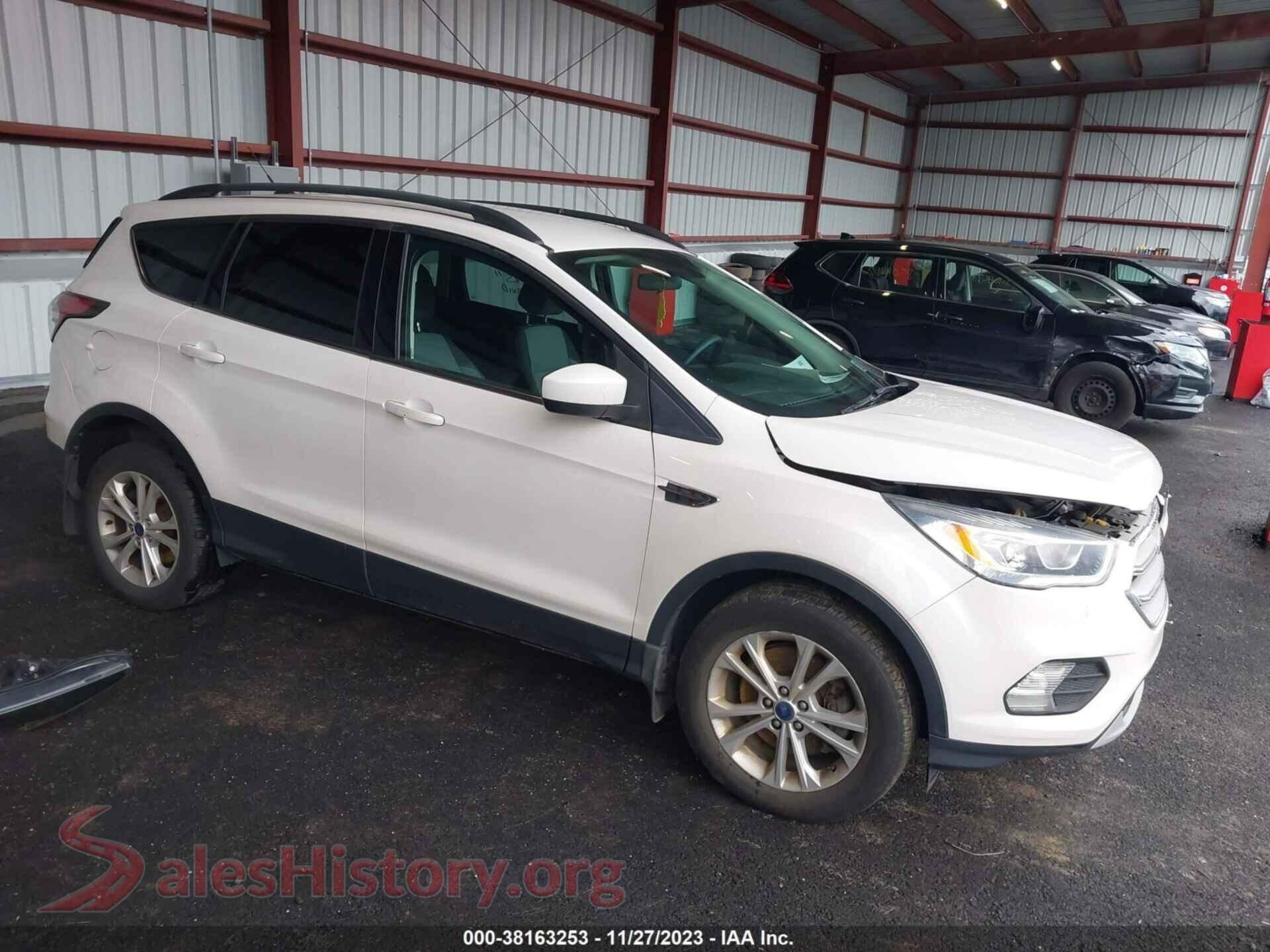 2017 FORD ESCAPE — VIN 1FMCU9G99HUA85348