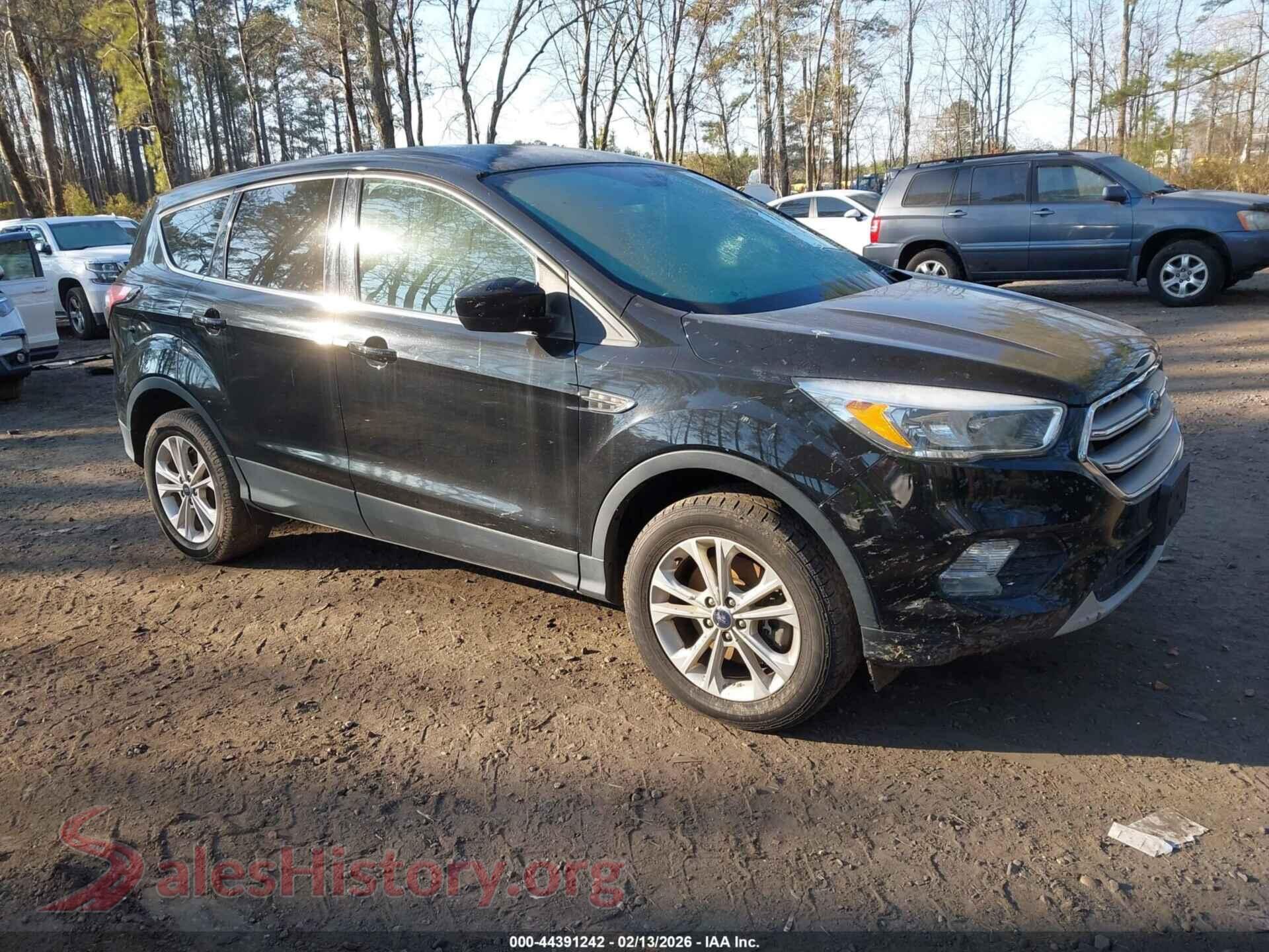 2017 FORD ESCAPE — VIN 1FMCU9GD3HUD91756