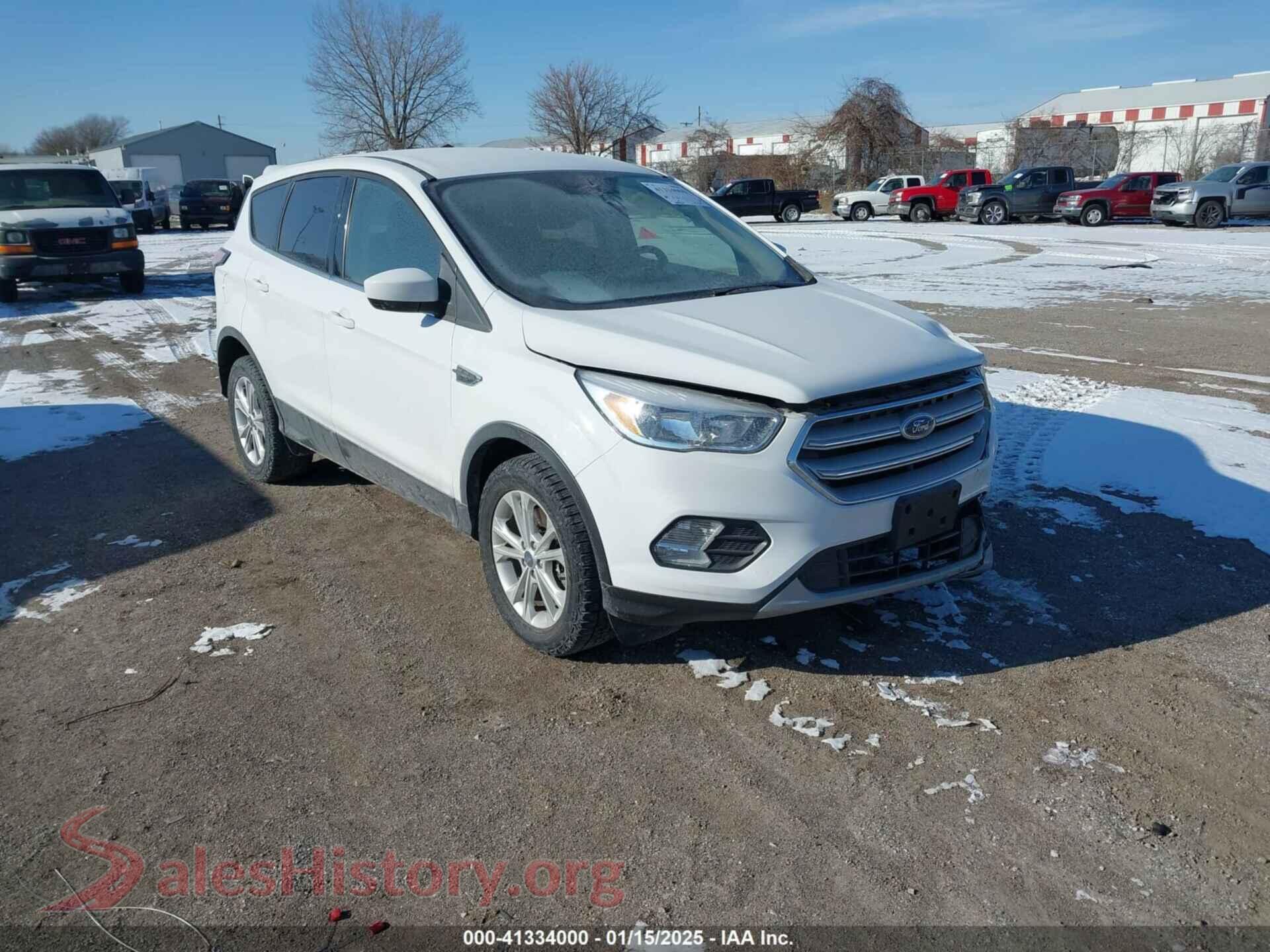 2018 FORD ESCAPE — VIN 1FMCU9GDXJUD60882