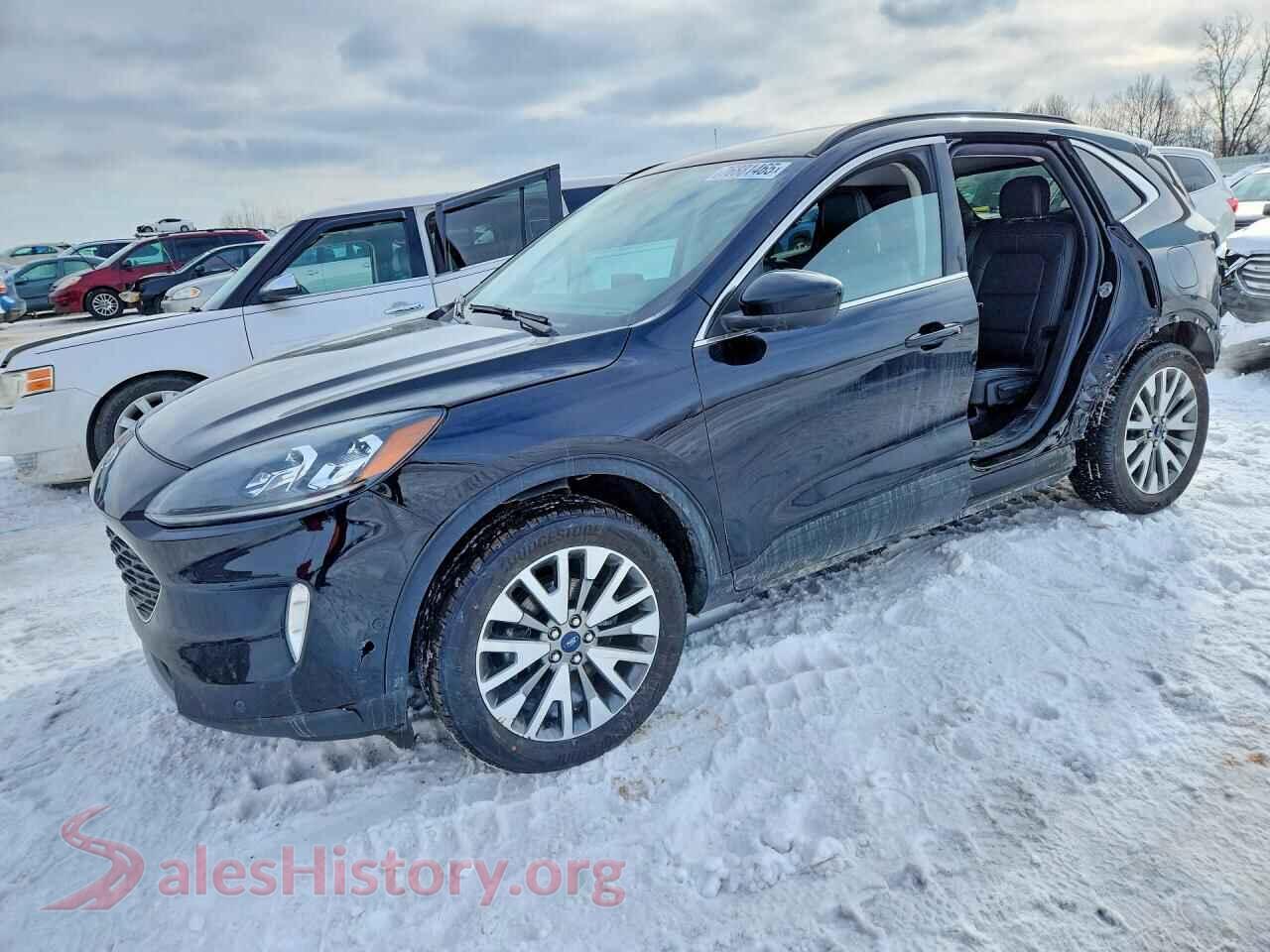 2021 FORD ESCAPE — VIN 1FMCU9J93MUA77829