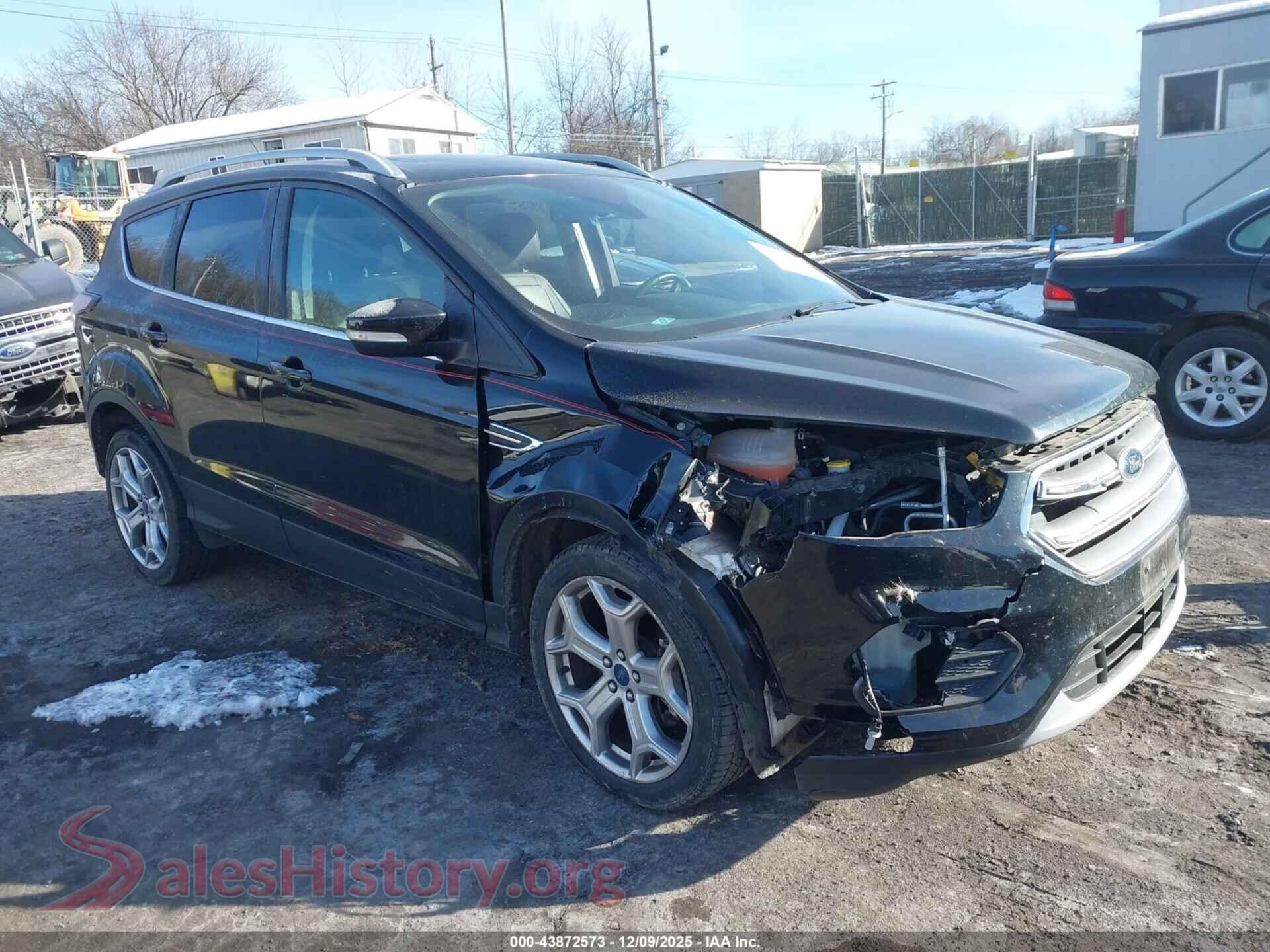 2017 FORD ESCAPE — VIN 1FMCU9J9XHUD33972