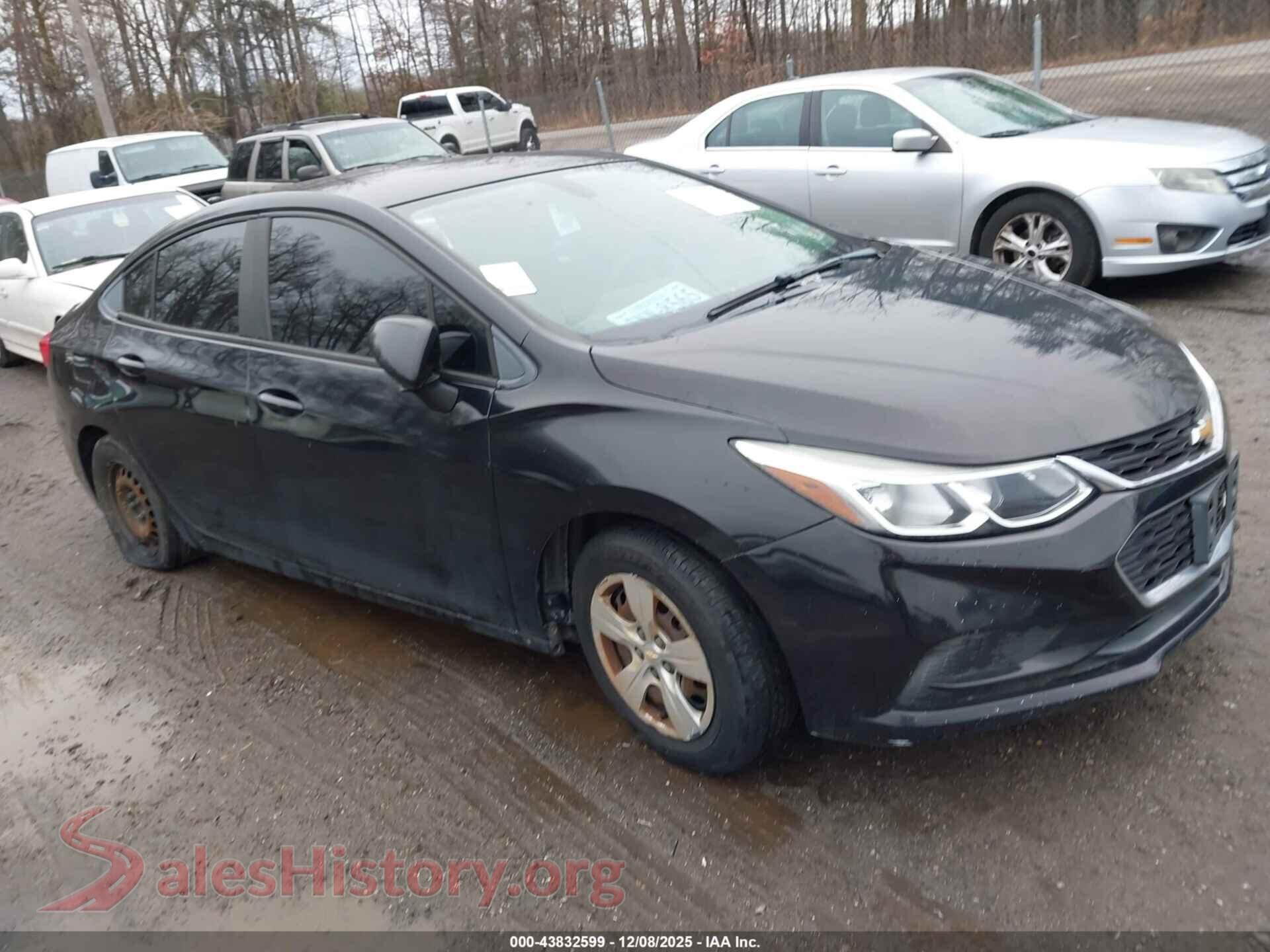 2017 CHEVROLET CRUZE — VIN 1G1BC5SM1H7224208