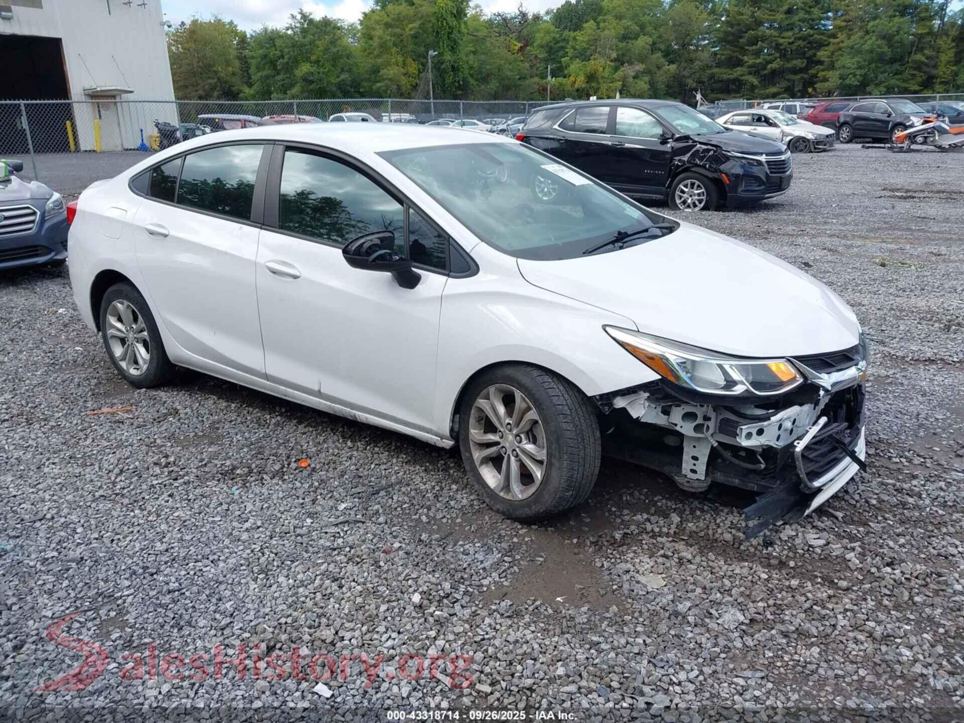 2019 CHEVROLET CRUZE — VIN 1G1BC5SM3K7102876