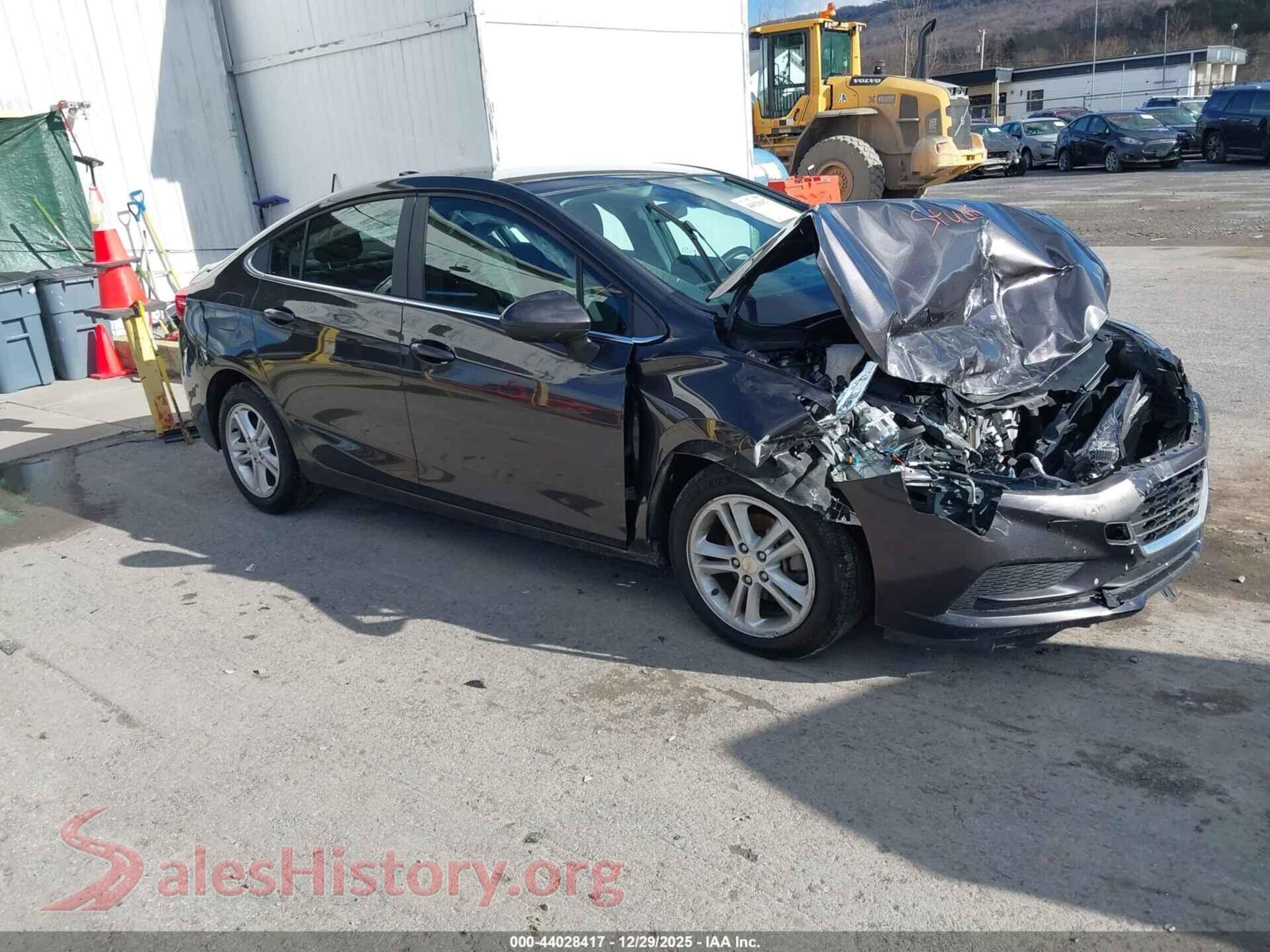 2017 CHEVROLET CRUZE — VIN 1G1BE5SM1H7126774