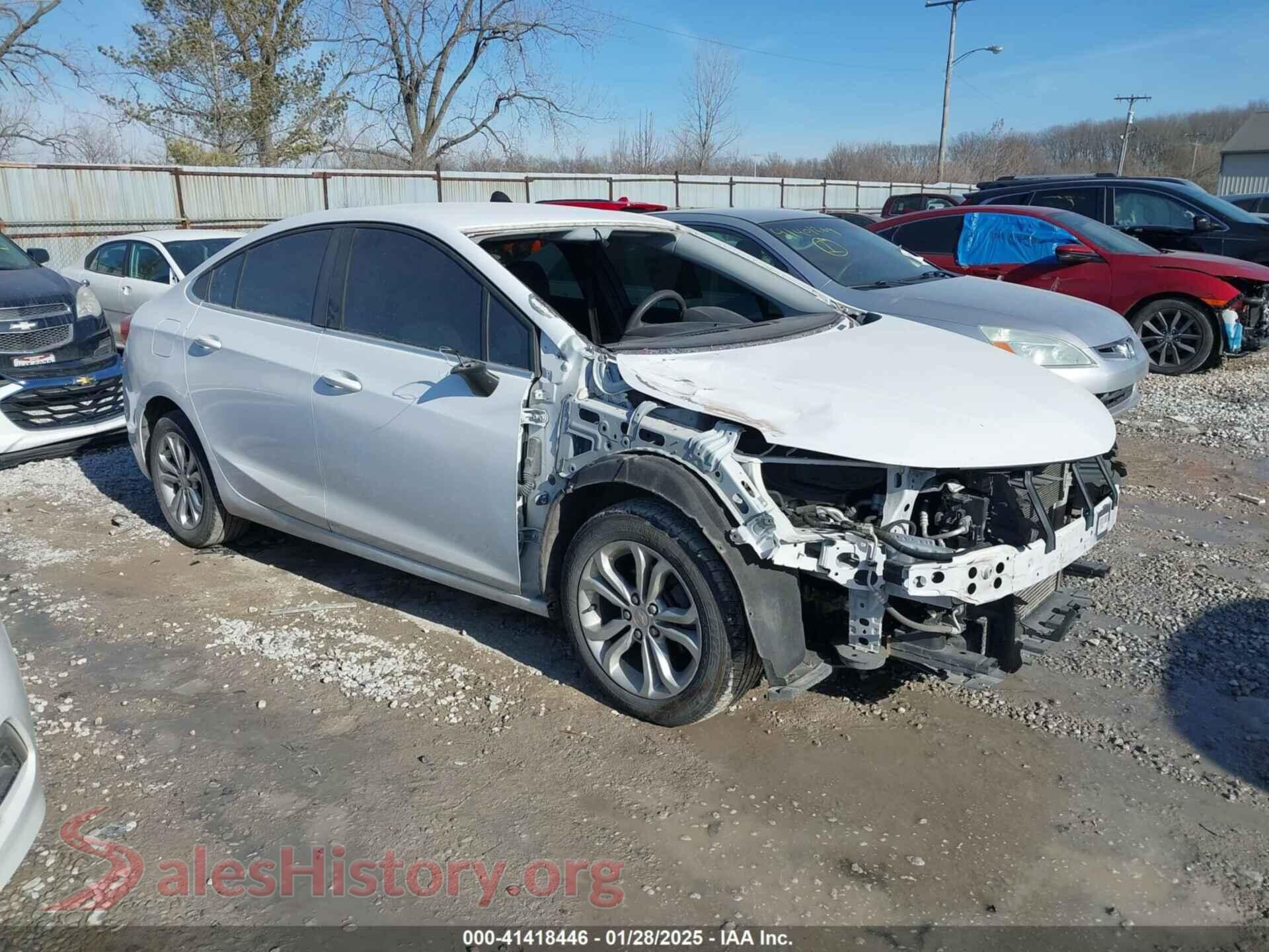 2019 CHEVROLET CRUZE — VIN 1G1BE5SM2K7140609