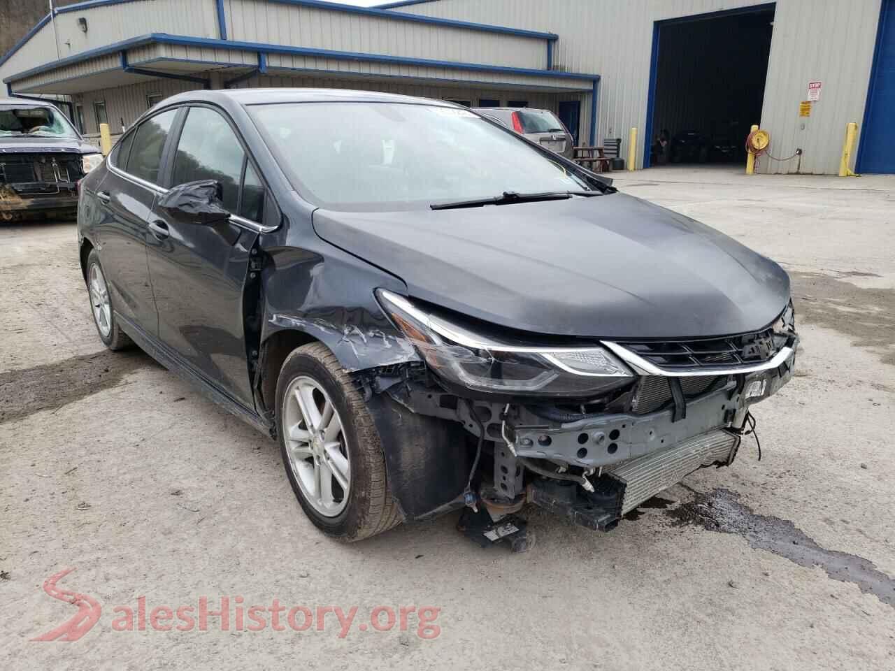 2018 CHEVROLET CRUZE — VIN 1G1BE5SM3J7231581