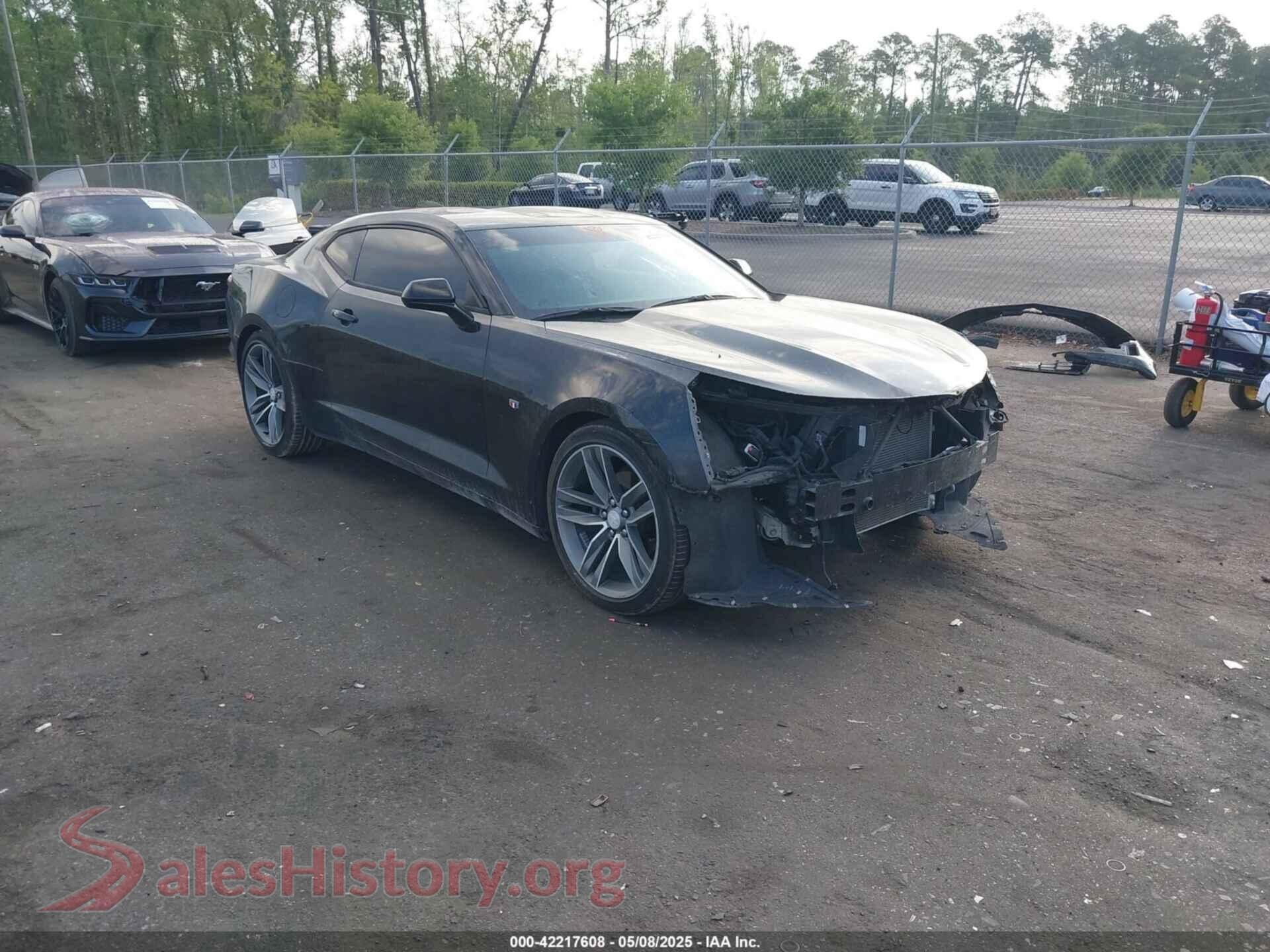 2019 CHEVROLET CAMARO — VIN 1G1FB1RX1K0136823