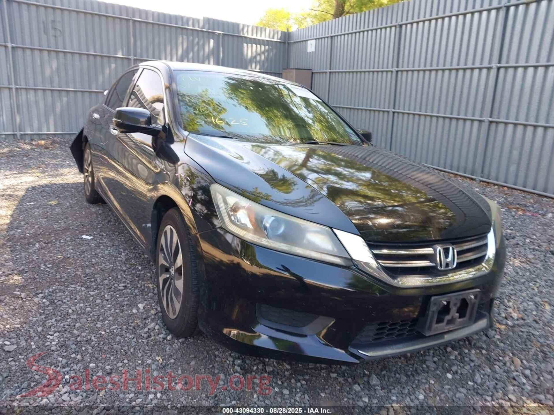 2015 HONDA ACCORD HYBRID — VIN 1HGCR6F56FA004180