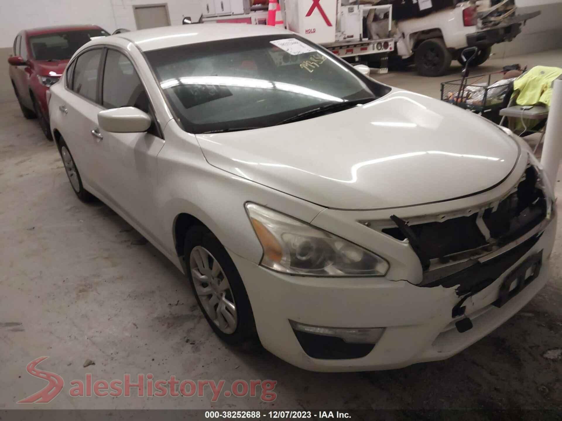 2015 NISSAN ALTIMA — VIN 1N4AL3AP1FC243886