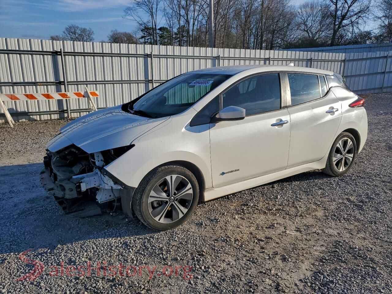 2018 NISSAN LEAF — VIN 1N4AZ1CP5JC305587