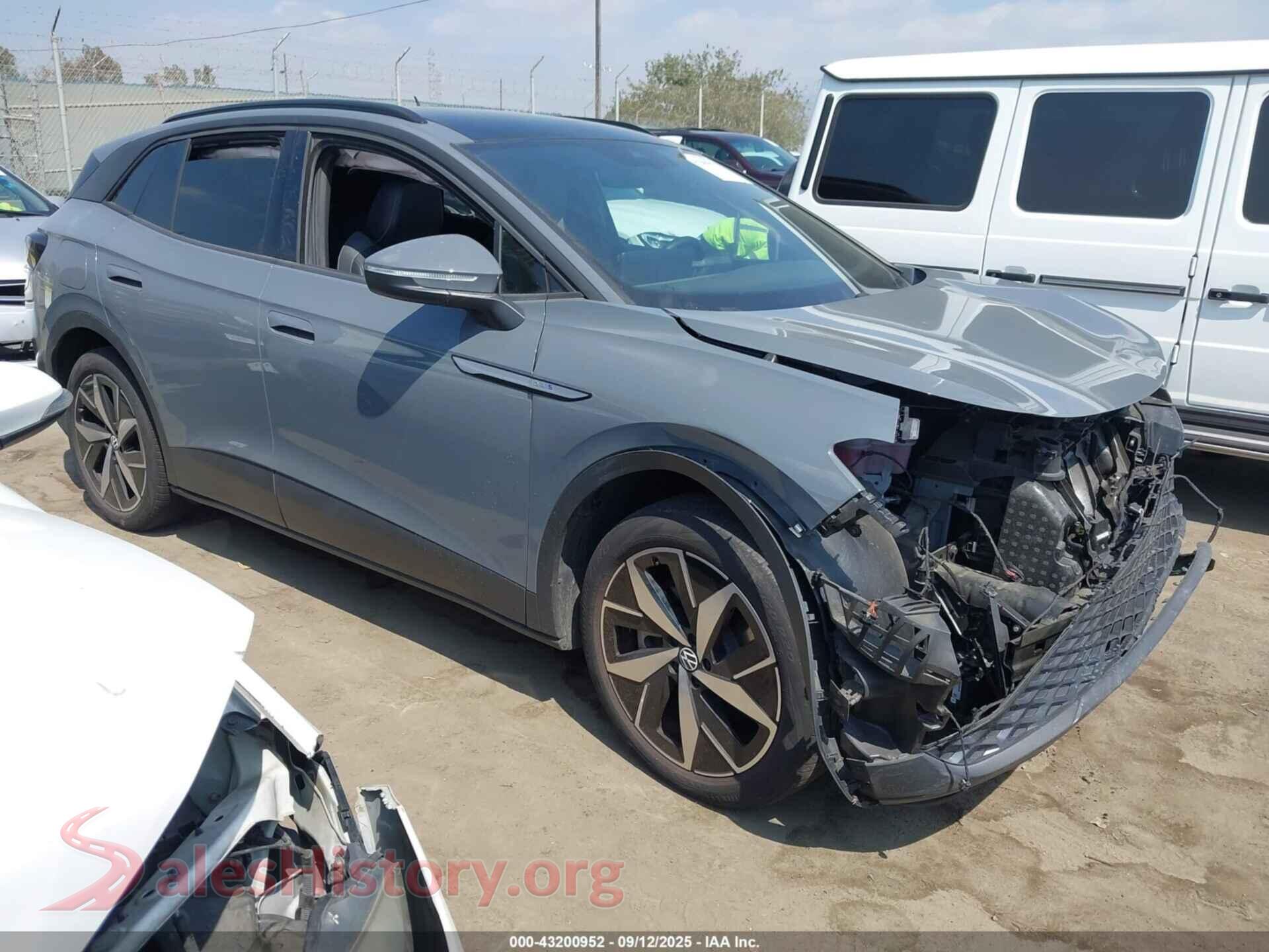 2023 VOLKSWAGEN ID.4 — VIN 1V25MPE89PC042207