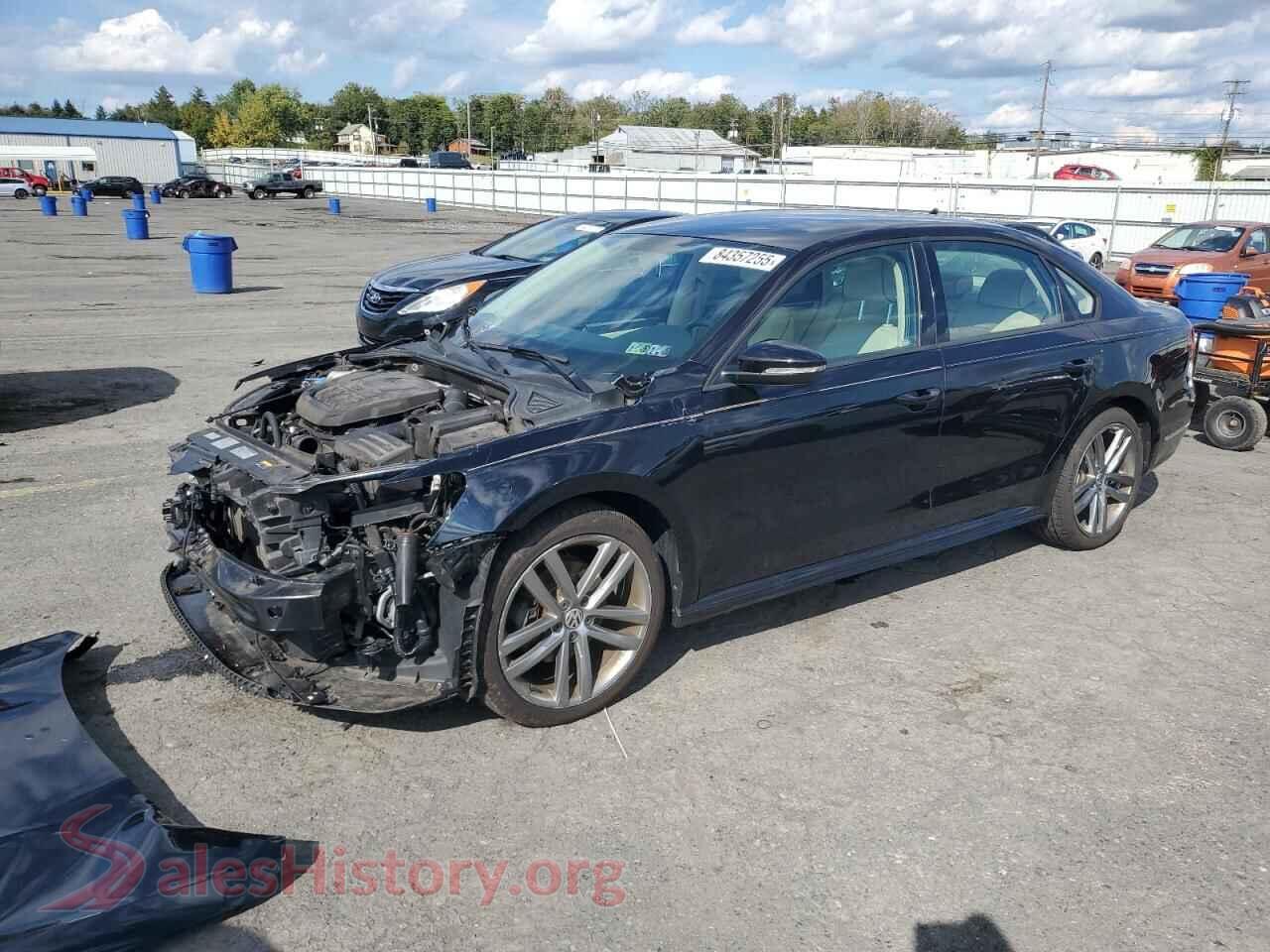 2018 VOLKSWAGEN PASSAT — VIN 1VWAA7A35JC011060