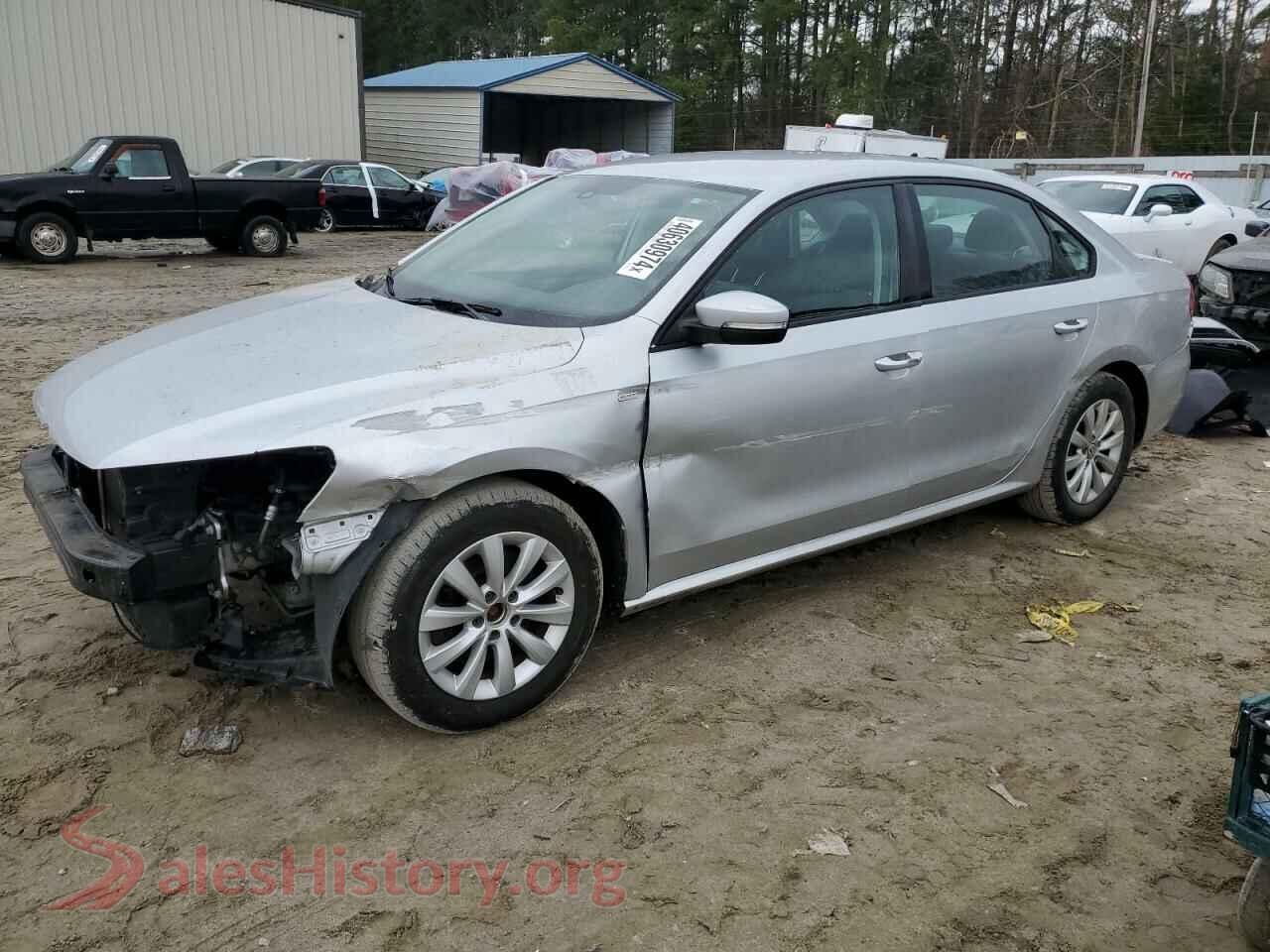 2013 VOLKSWAGEN PASSAT — VIN 1VWAP7A31DC136124