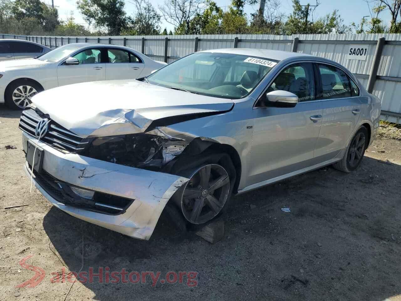 2015 VOLKSWAGEN PASSAT — VIN 1VWAS7A31FC112665