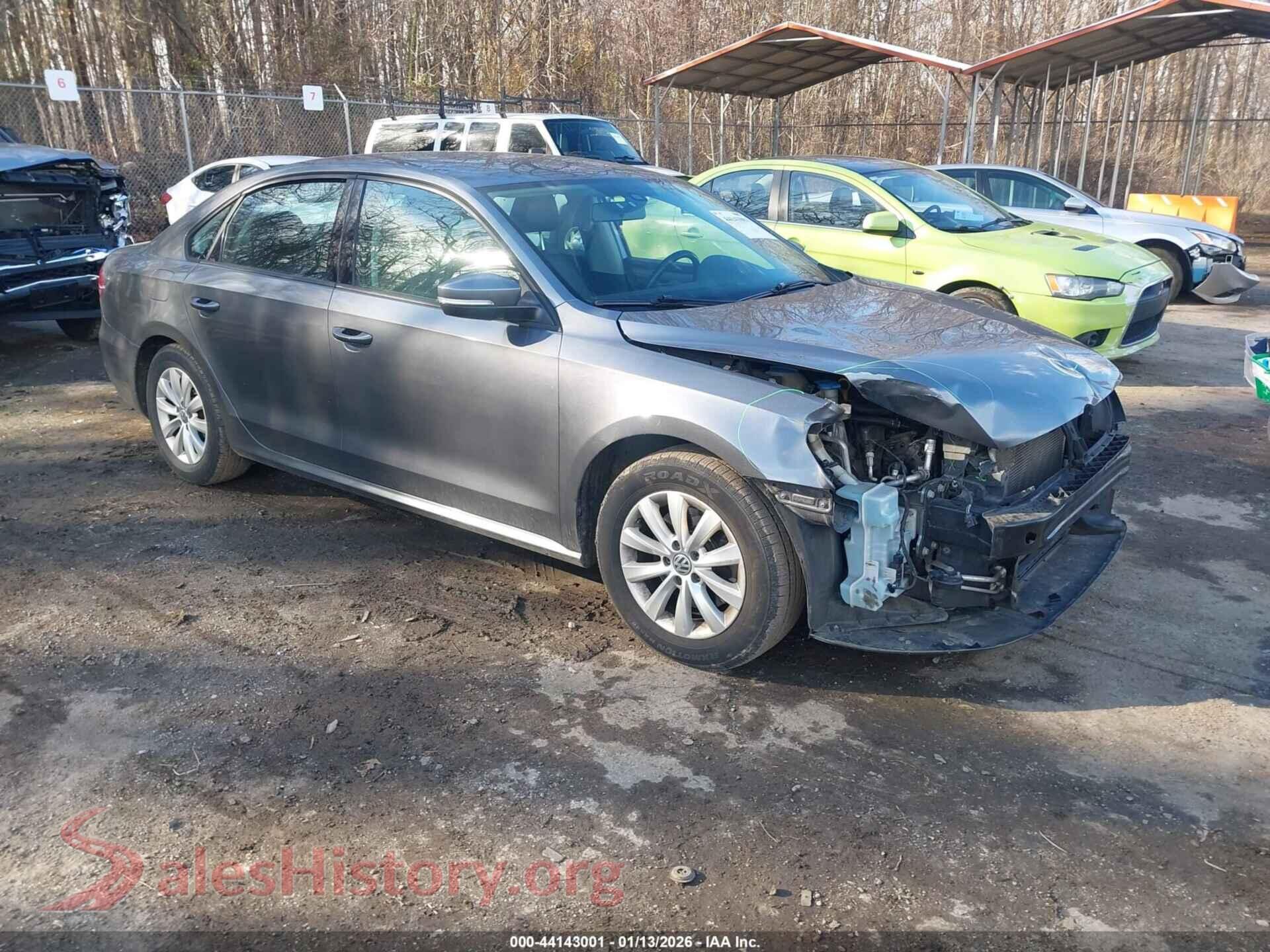 2015 VOLKSWAGEN PASSAT — VIN 1VWAT7A30FC093037