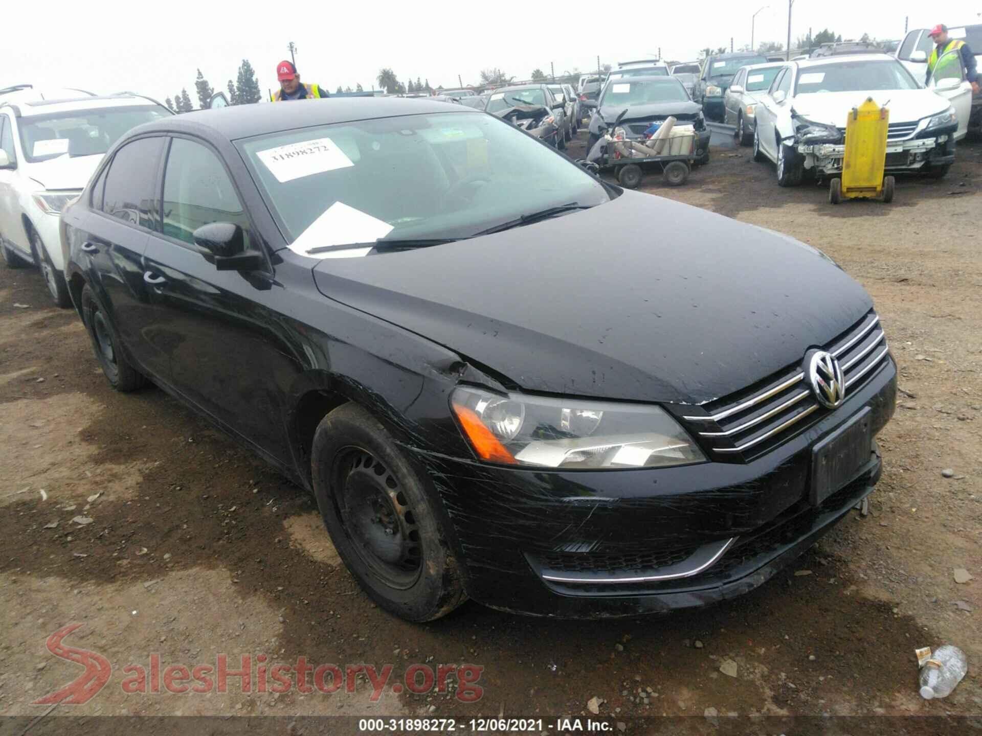 2015 VOLKSWAGEN PASSAT — VIN 1VWAT7A35FC066965