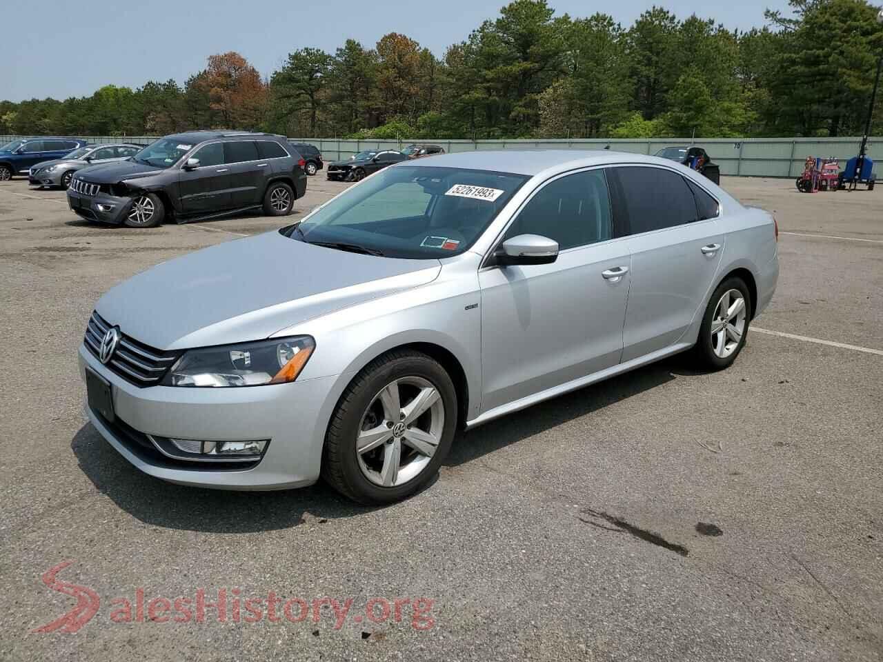 2015 VOLKSWAGEN PASSAT — VIN 1VWAT7A37FC120380