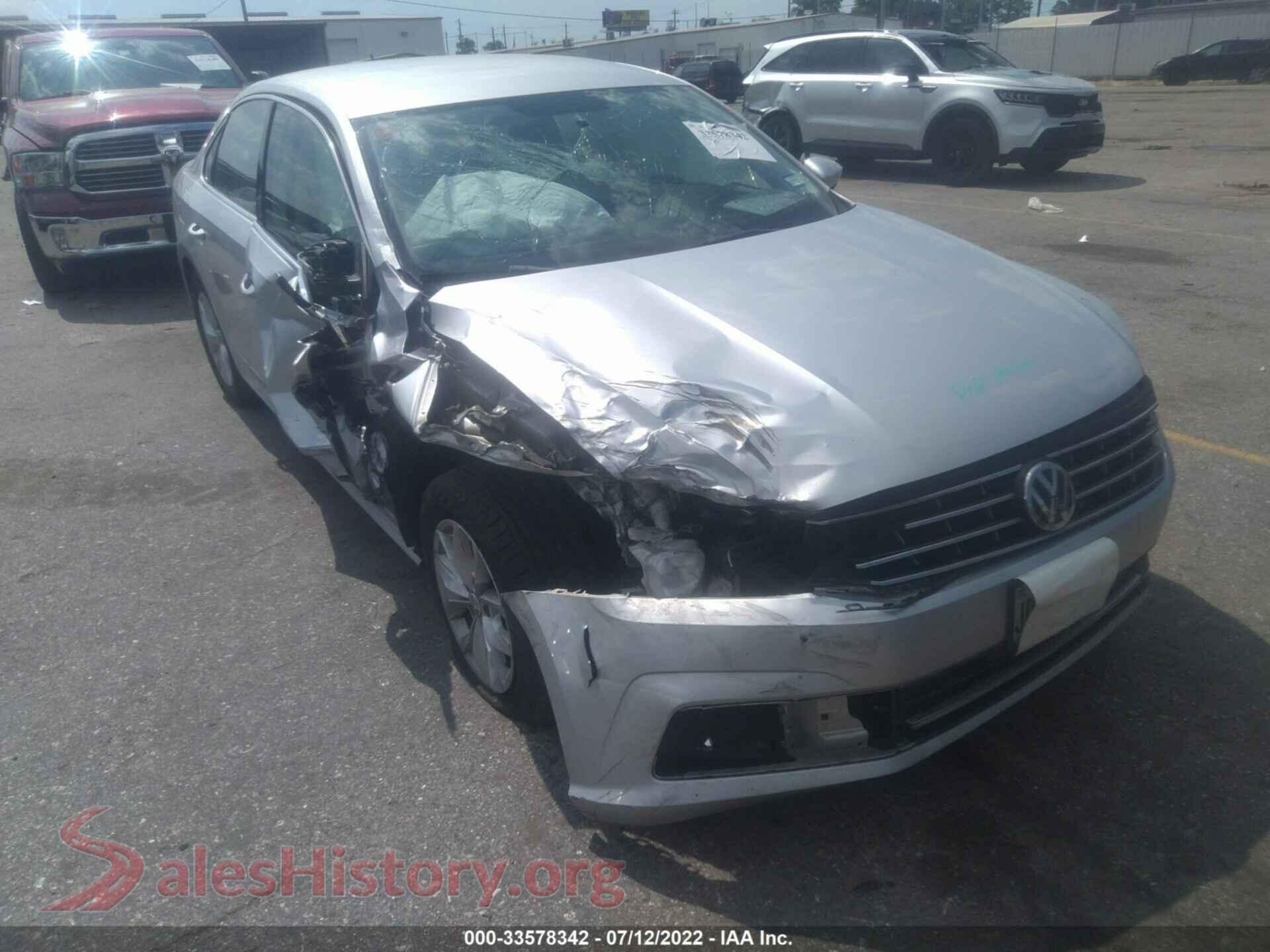 2017 VOLKSWAGEN PASSAT — VIN 1VWAT7A3XHC029767