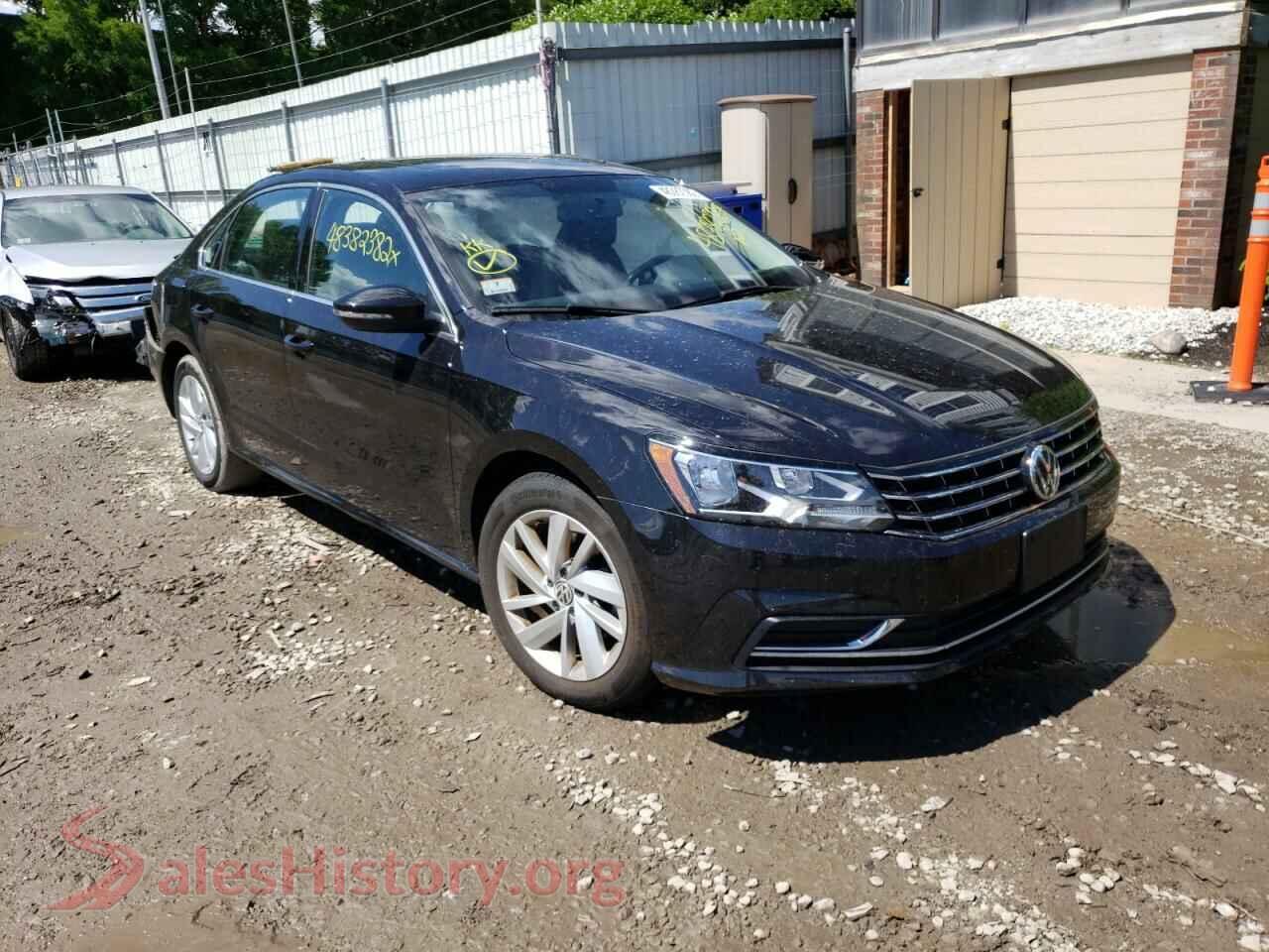 2018 VOLKSWAGEN PASSAT — VIN 1VWBA7A37JC003563