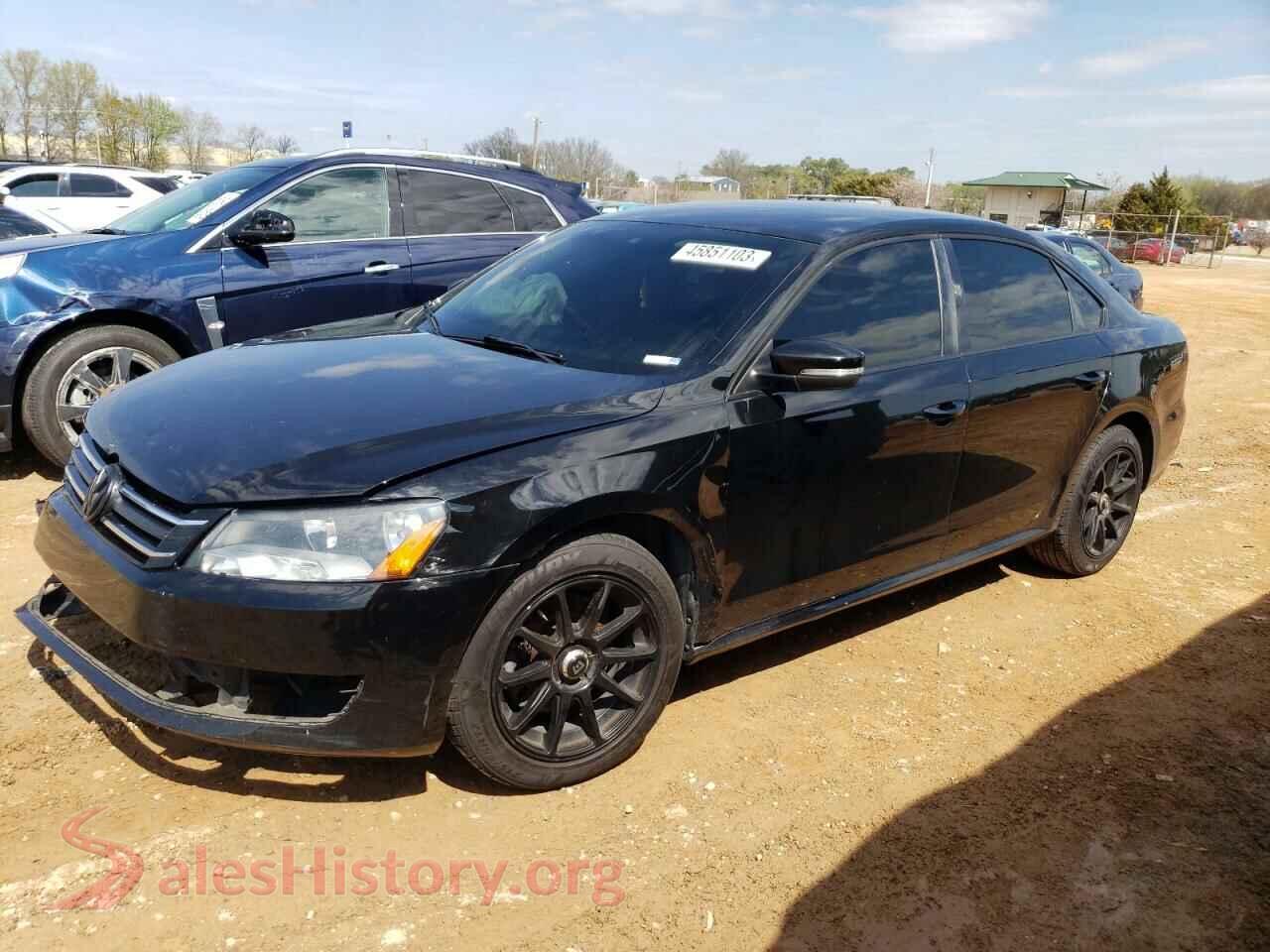 2013 VOLKSWAGEN PASSAT — VIN 1VWBH7A33DC136837