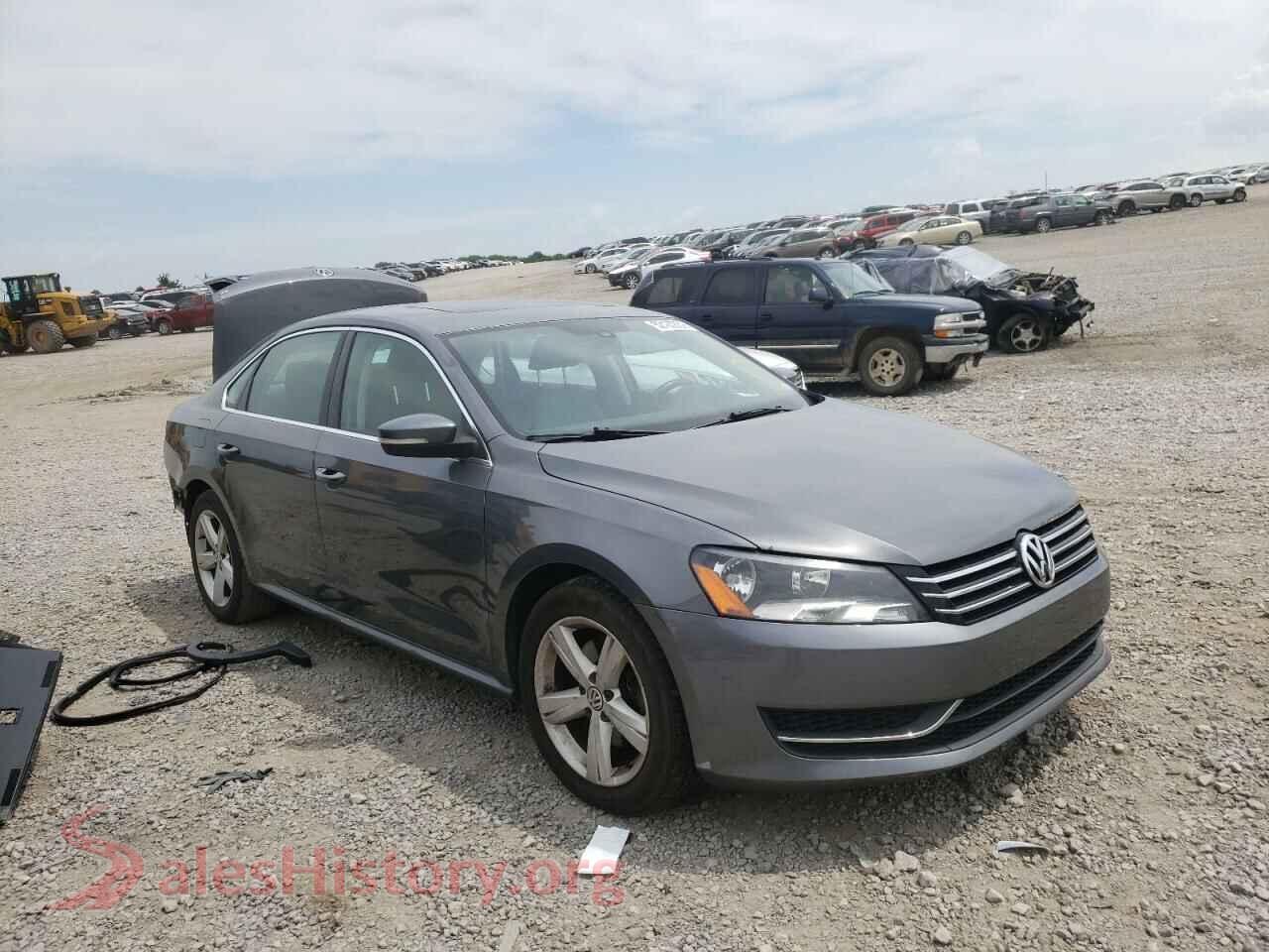 2013 VOLKSWAGEN PASSAT — VIN 1VWBP7A32DC131440