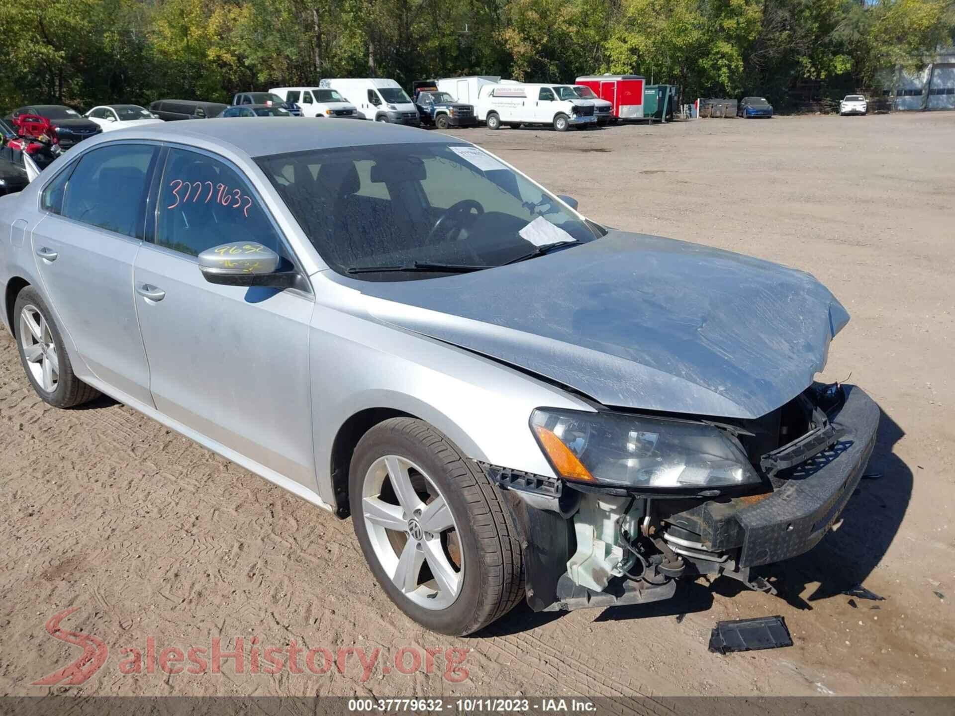 2013 VOLKSWAGEN PASSAT — VIN 1VWBP7A33DC108801