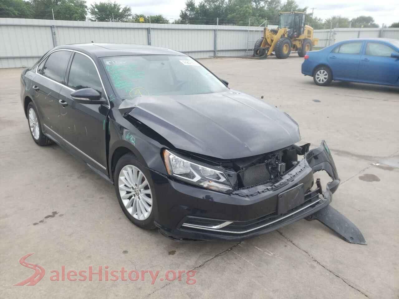 2017 VOLKSWAGEN PASSAT — VIN 1VWBT7A30HC054326