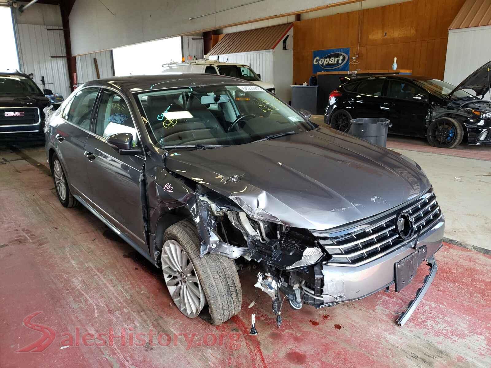 2017 VOLKSWAGEN PASSAT — VIN 1VWBT7A30HC073801