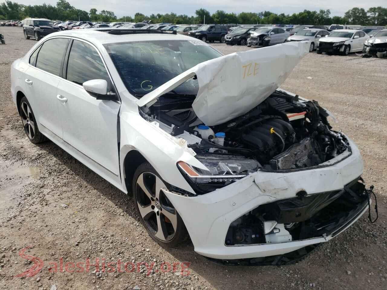 2017 VOLKSWAGEN PASSAT — VIN 1VWCM7A30HC050990